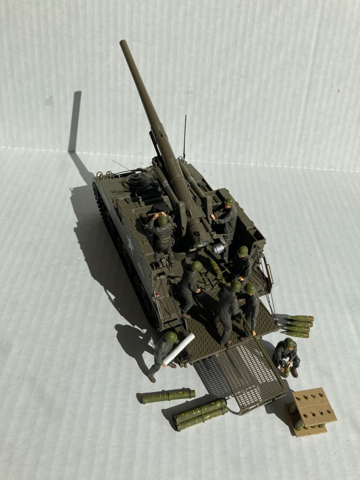 Tamiya Models U.S. Self-Propelled 155Mm Gun M40 1/35 Toy, Beige customer photo 1