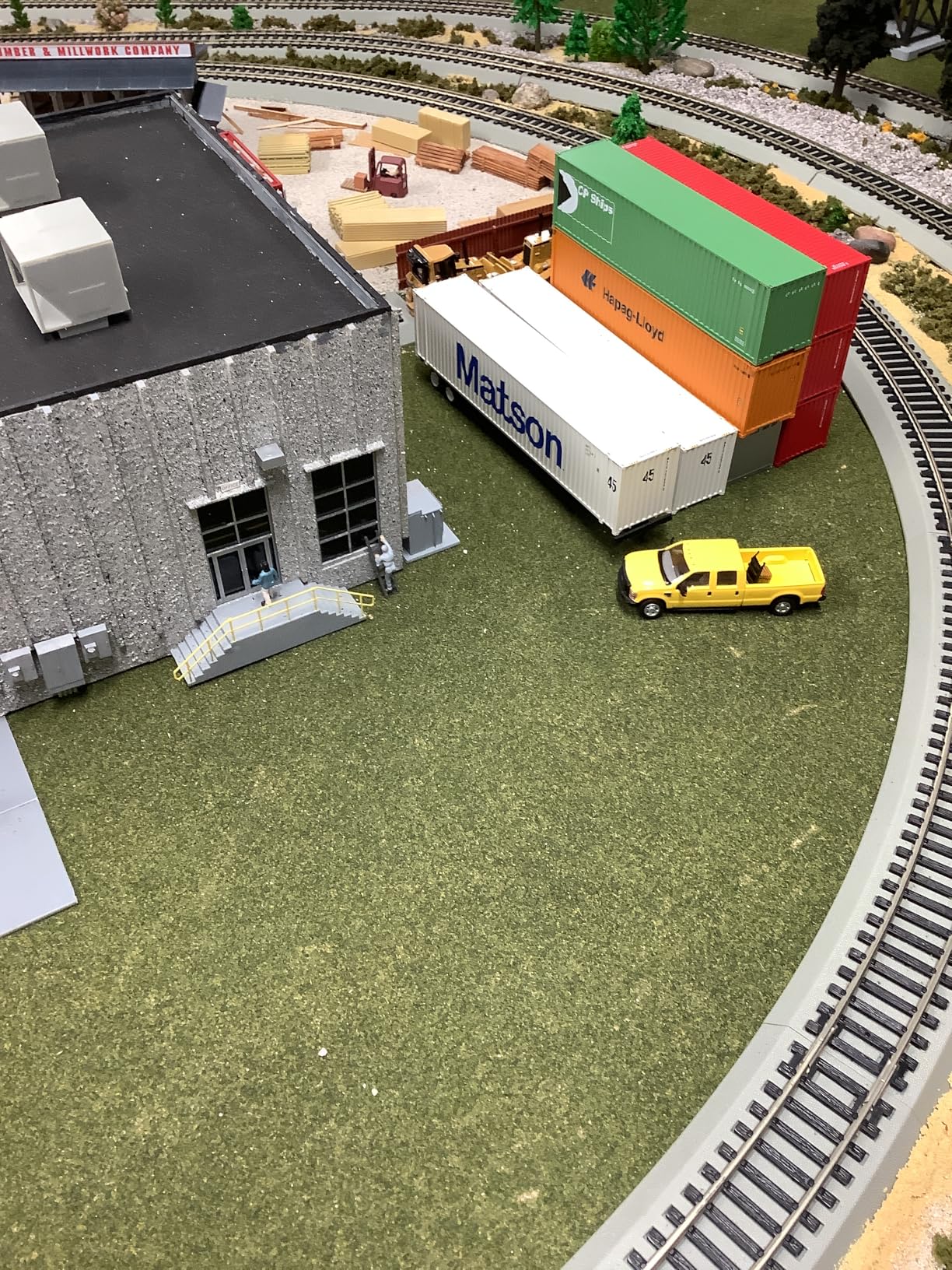 Walthers SceneMaster 40' Hi-Cube Corrugated-Side Container-Matson (Gray, Blue) 949-8263 HO Scale Model Railroad - Freight Model customer photo 1