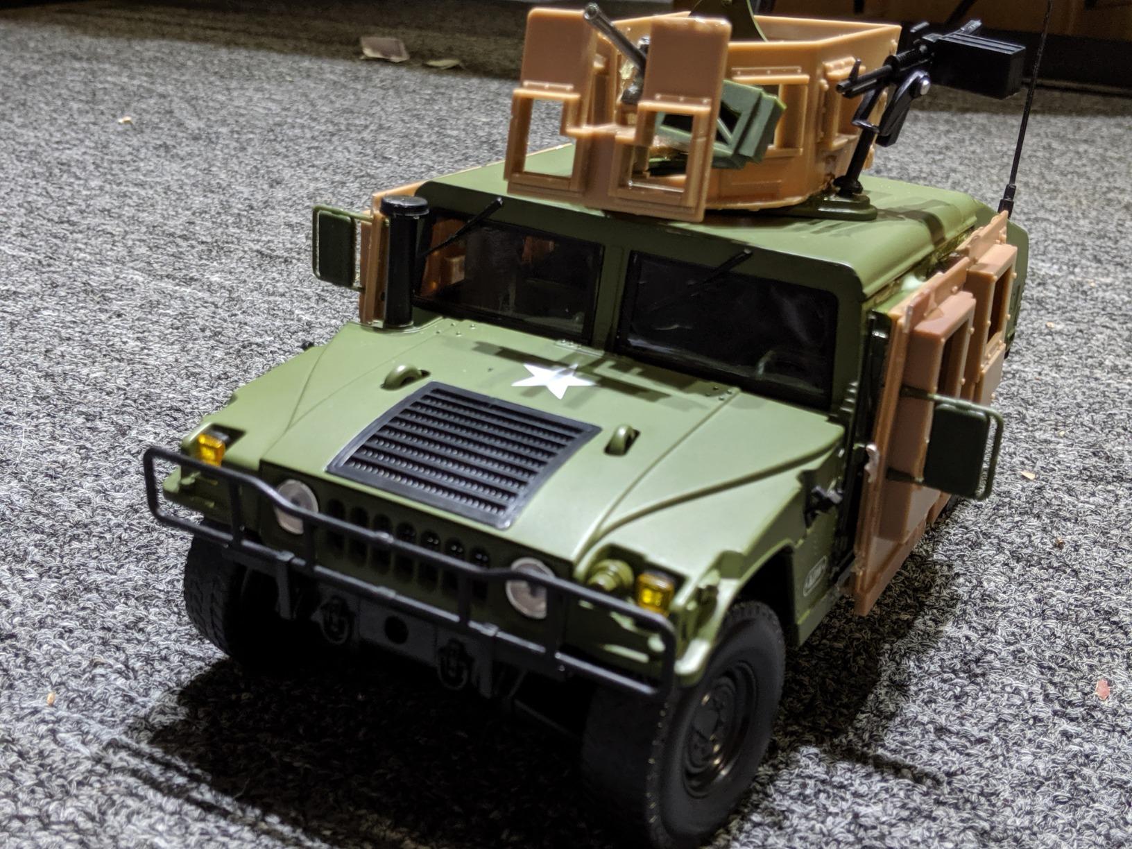 fisca 1/18 Scale Model Car Metal Diecast Military Armored Vehicle Battlefield Truck customer photo 1