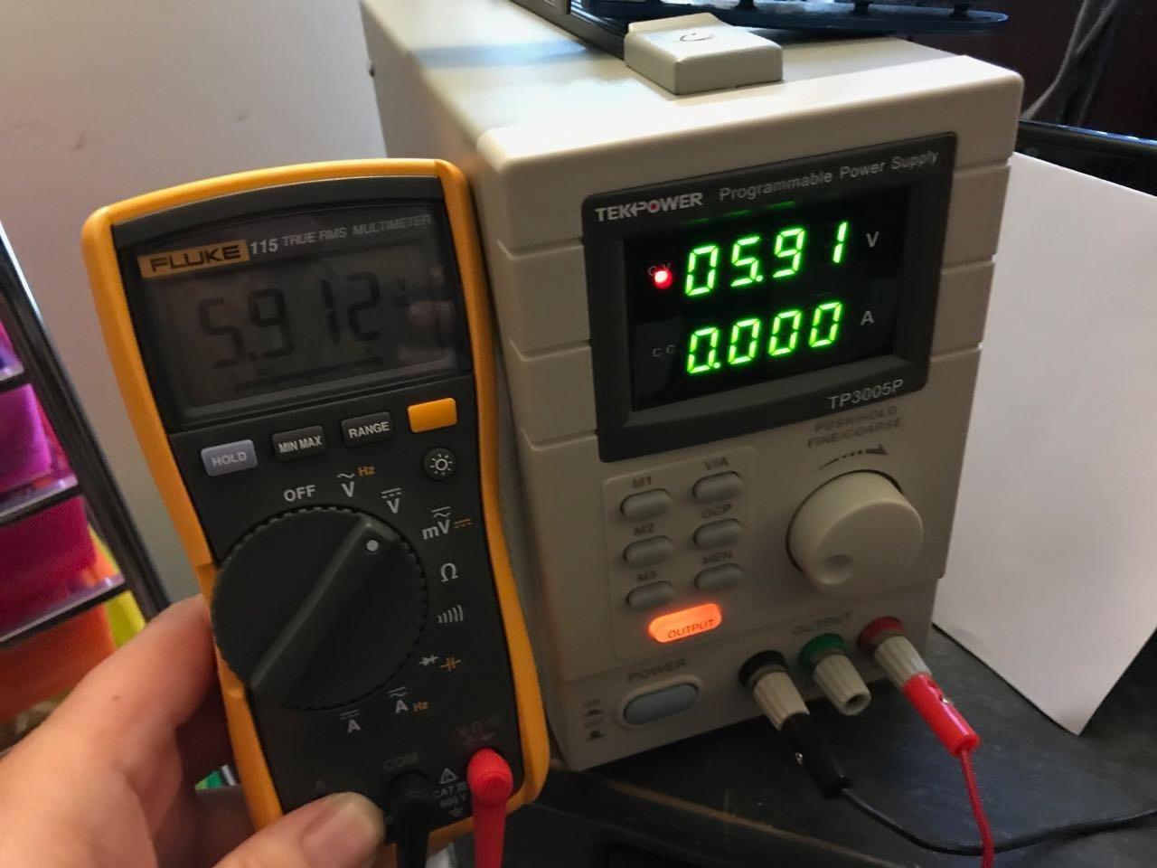 Tekpower TP3005P Programmable Linear Type Variable Regulated DC Power Supply, 0-30V at 0-5A customer photo 2
