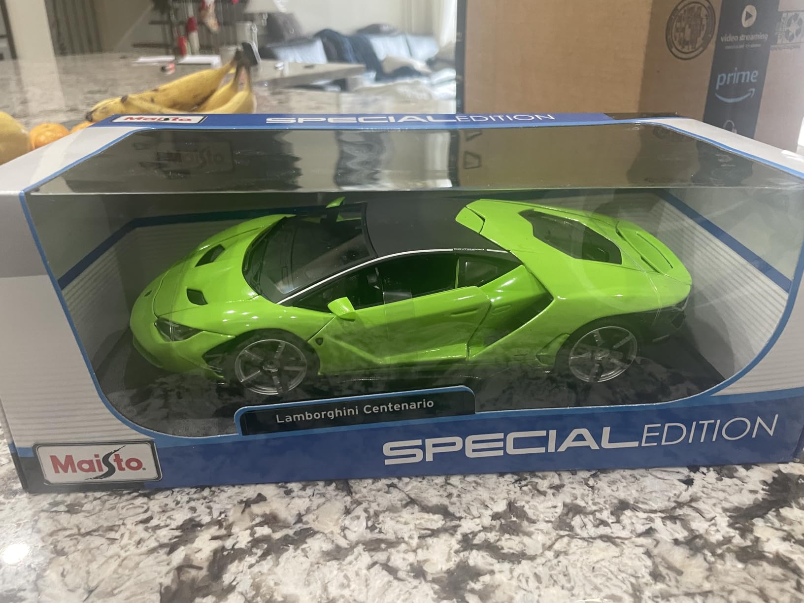 Maisto 1:18 Scale Special Edition Lamborghini Centenario Die-Cast Vehicle customer photo 1