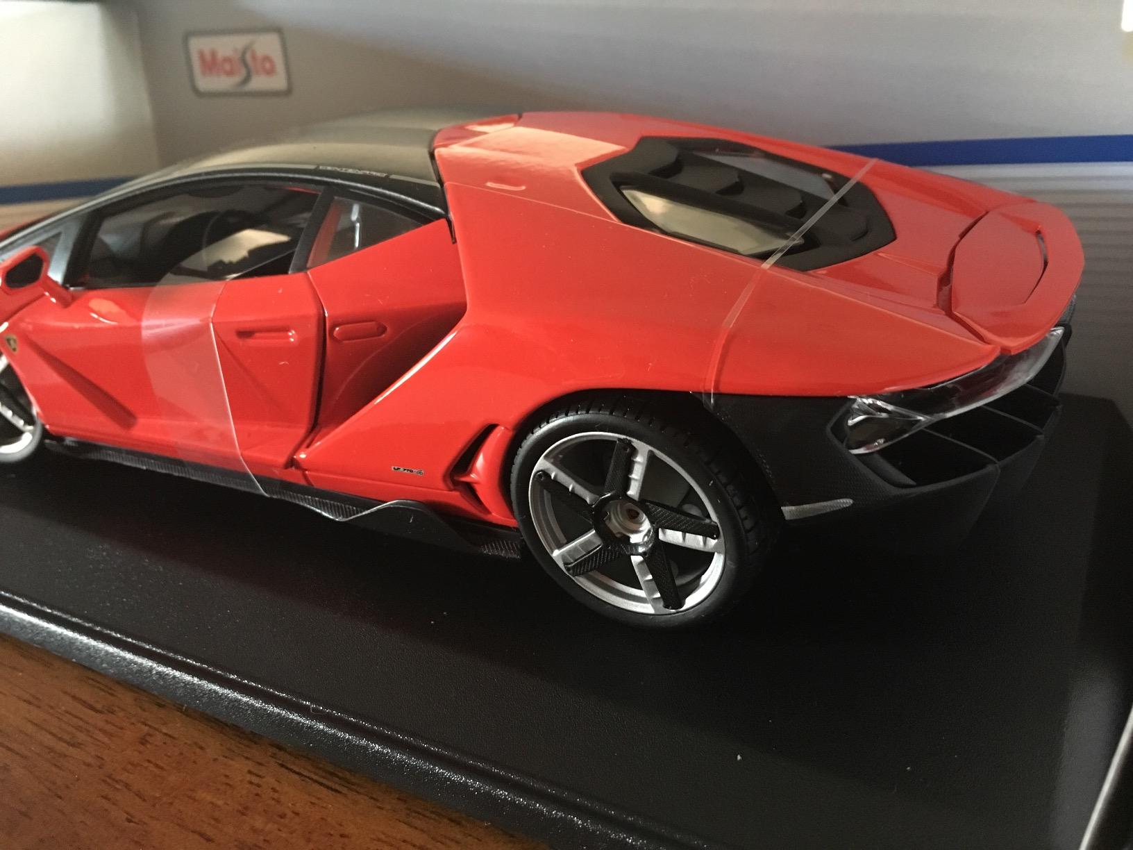 Maisto 1:18 Scale Special Edition Lamborghini Centenario Die-Cast Vehicle customer photo 2