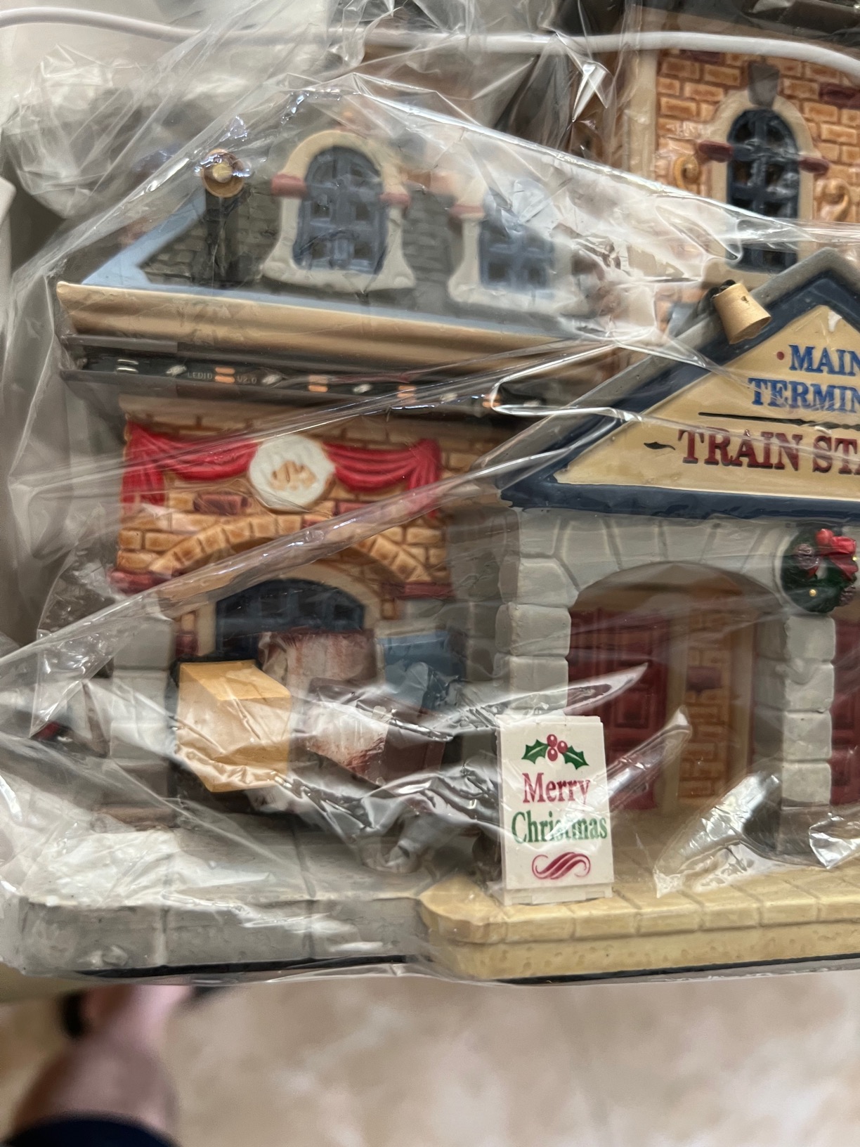 Lemax Village Collection, Main Terminal Train Station #75194 customer photo 2