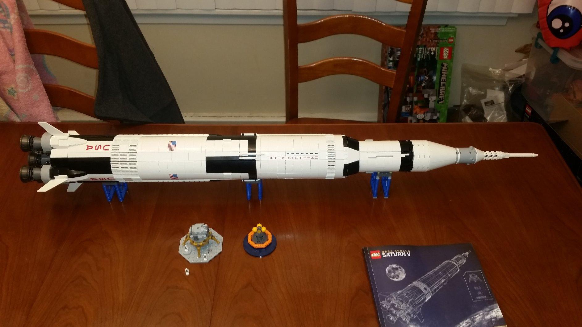 LEGO Ideas NASA Apollo Saturn V 92176 Outer Space Model Rocket for Kids and Adults, Science Building Kit (1969 Pieces) customer photo 2