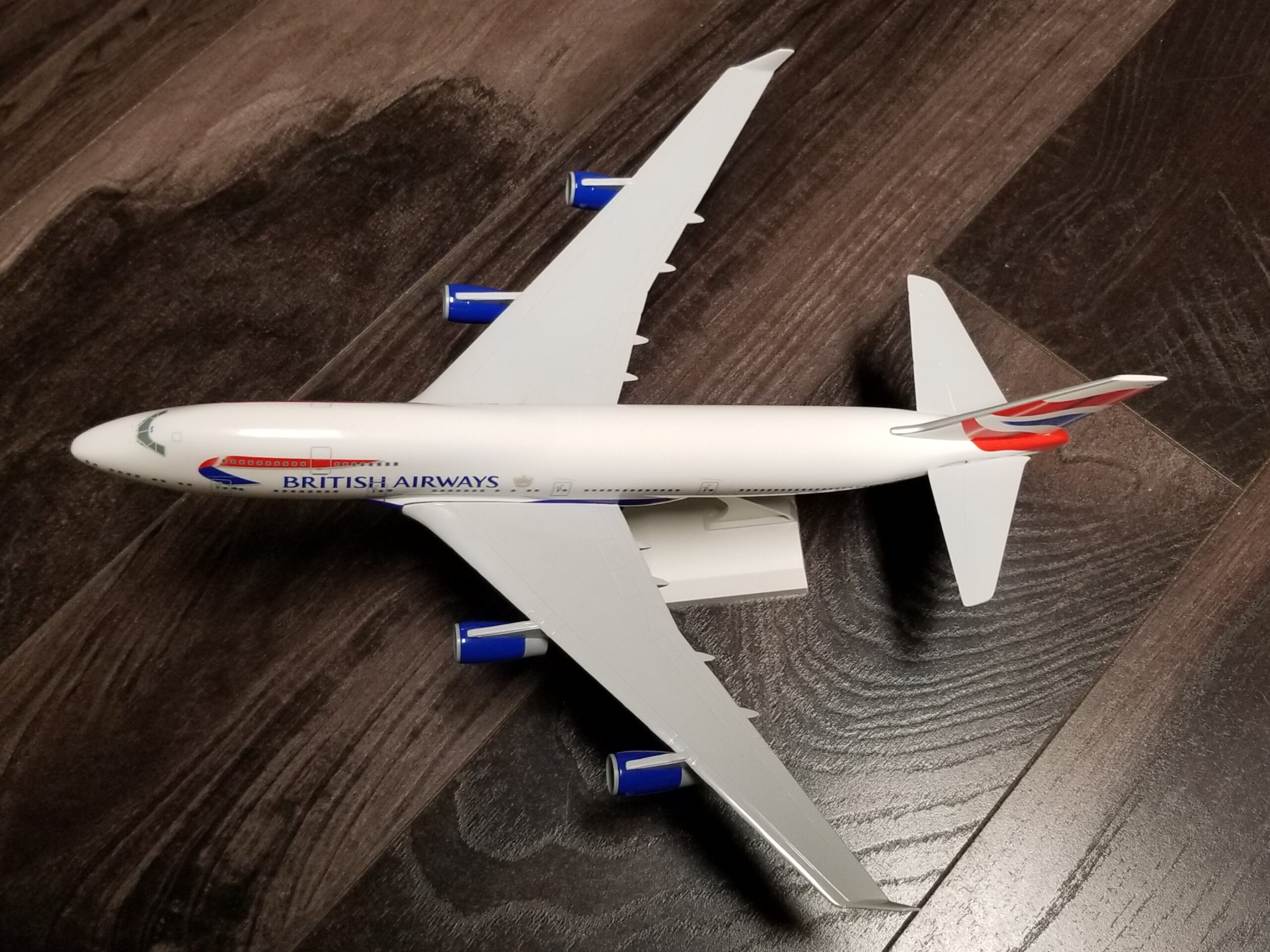Skymarks Daron British Airways Boeing 747-400 Model Airplane - 1/200 Scale Officially Licensed Plastic Aircraft with Landing Gear & Display Stand - Detailed Collectible Model for Age 3+ customer photo 1
