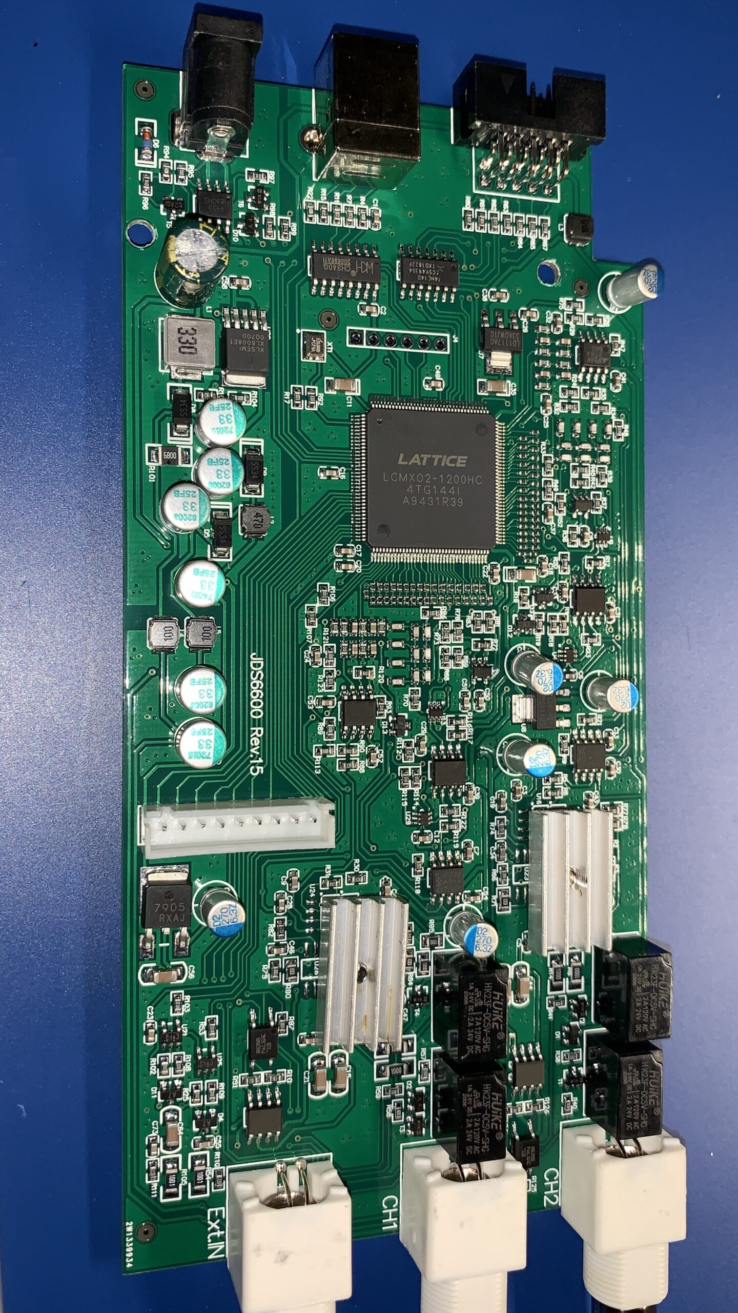 Koolertron Upgraded 15MHz DDS Signal Generator Counter,High Precision Dual-Channel Arbitrary Waveform Function Generator Frequency Meter 200MSa/s (15MHz) customer photo 2