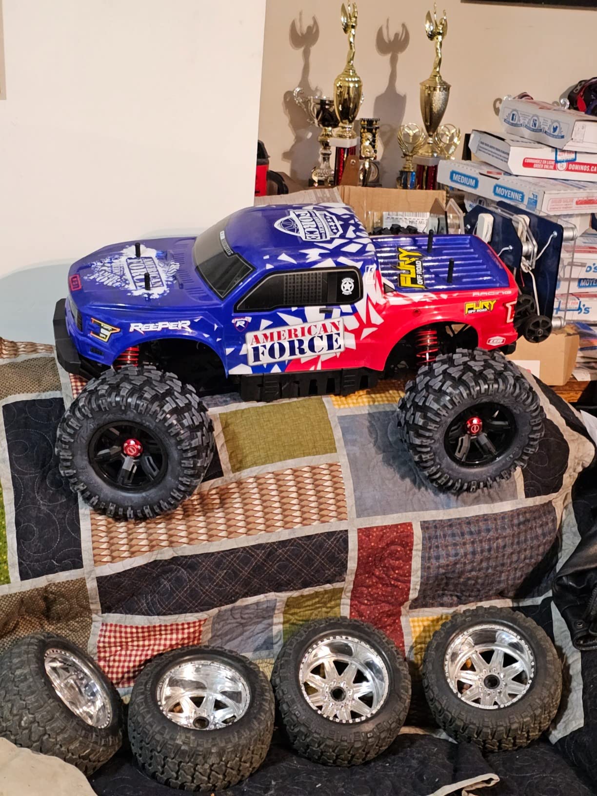 Traxxas 7772X Pre-Assembled X-Maxx Wheels & Tires (8S-Rated) Vehicle customer photo 2