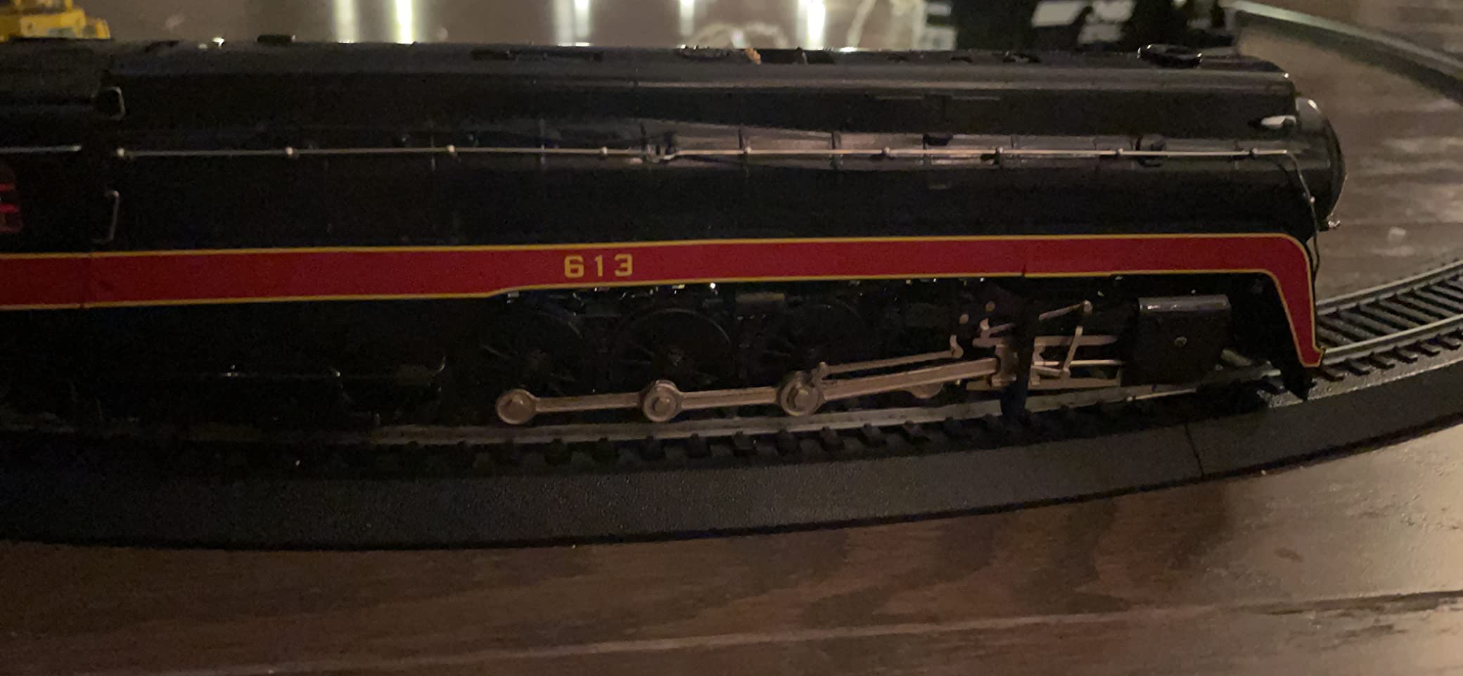 Bachmann Industries N&W Class J 4-8-4 DCC Sound Value Equipped Locomotive (HO Scale) customer photo 3