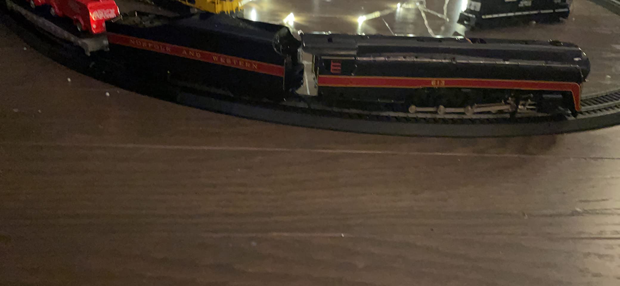 Bachmann Industries N&W Class J 4-8-4 DCC Sound Value Equipped Locomotive (HO Scale) customer photo 5