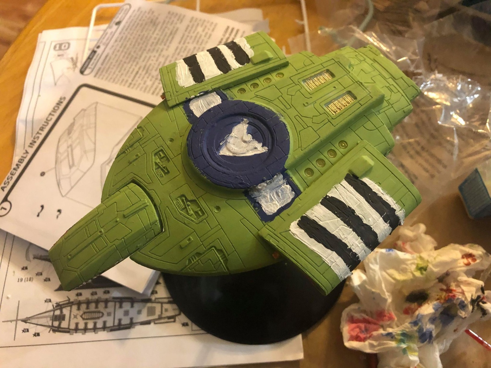 Polar Lights Star Trek USS Defiant 1:1000 Scale Snap Model Kit, Multicolor (POL952) customer photo 1