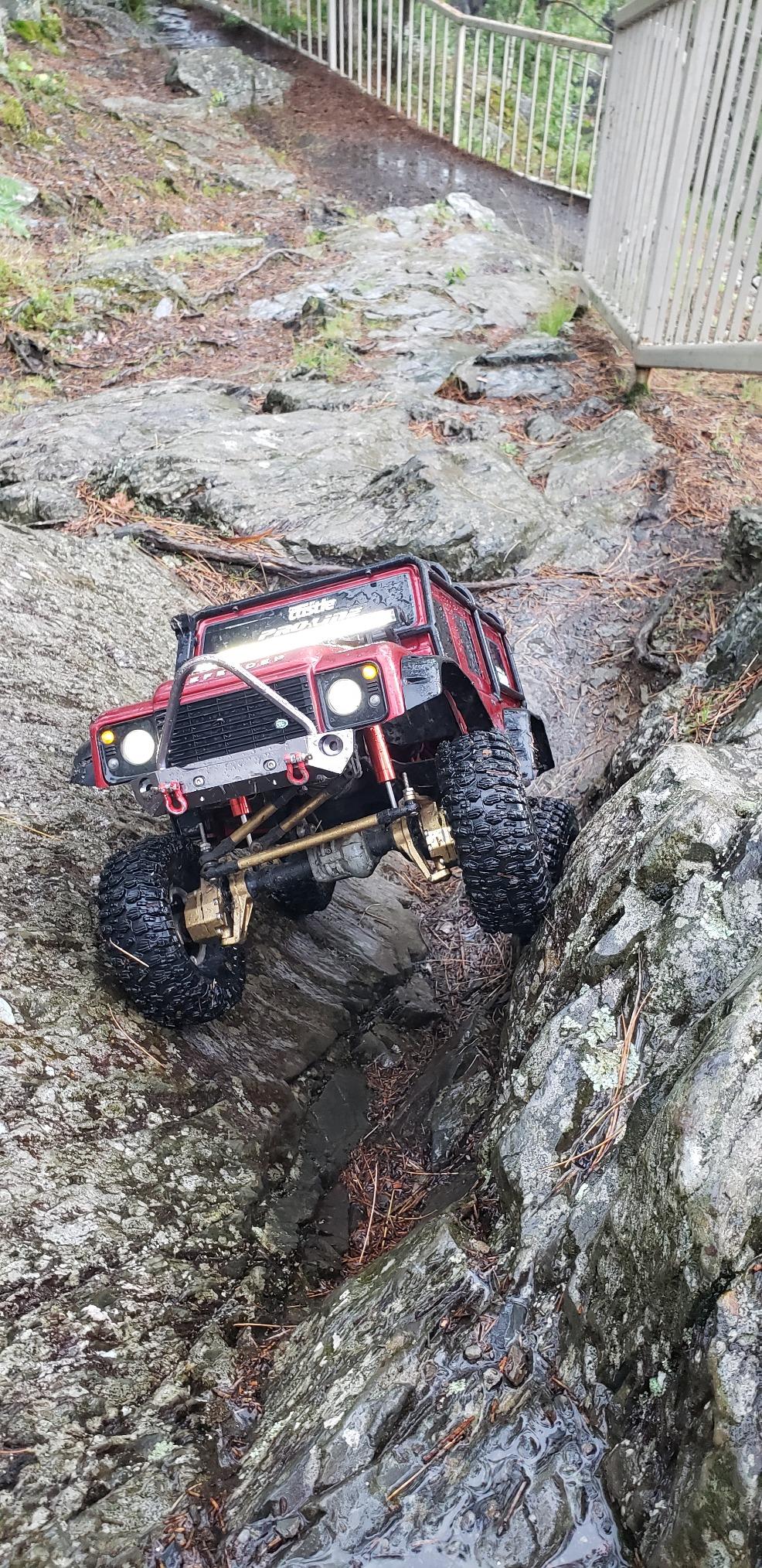 Castle Creations Mamba X, SENSORED, 25.2V WP ESC and 1406-2280KV Combo, Black customer photo 2