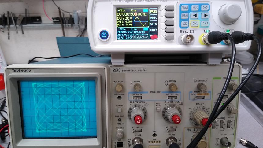 Koolertron Upgraded 60MHz DDS Signal Generator Counter,High Precision Dual-Channel Arbitrary Waveform Function Generator Frequency Meter 200MSa/s (60MHz) customer photo 2