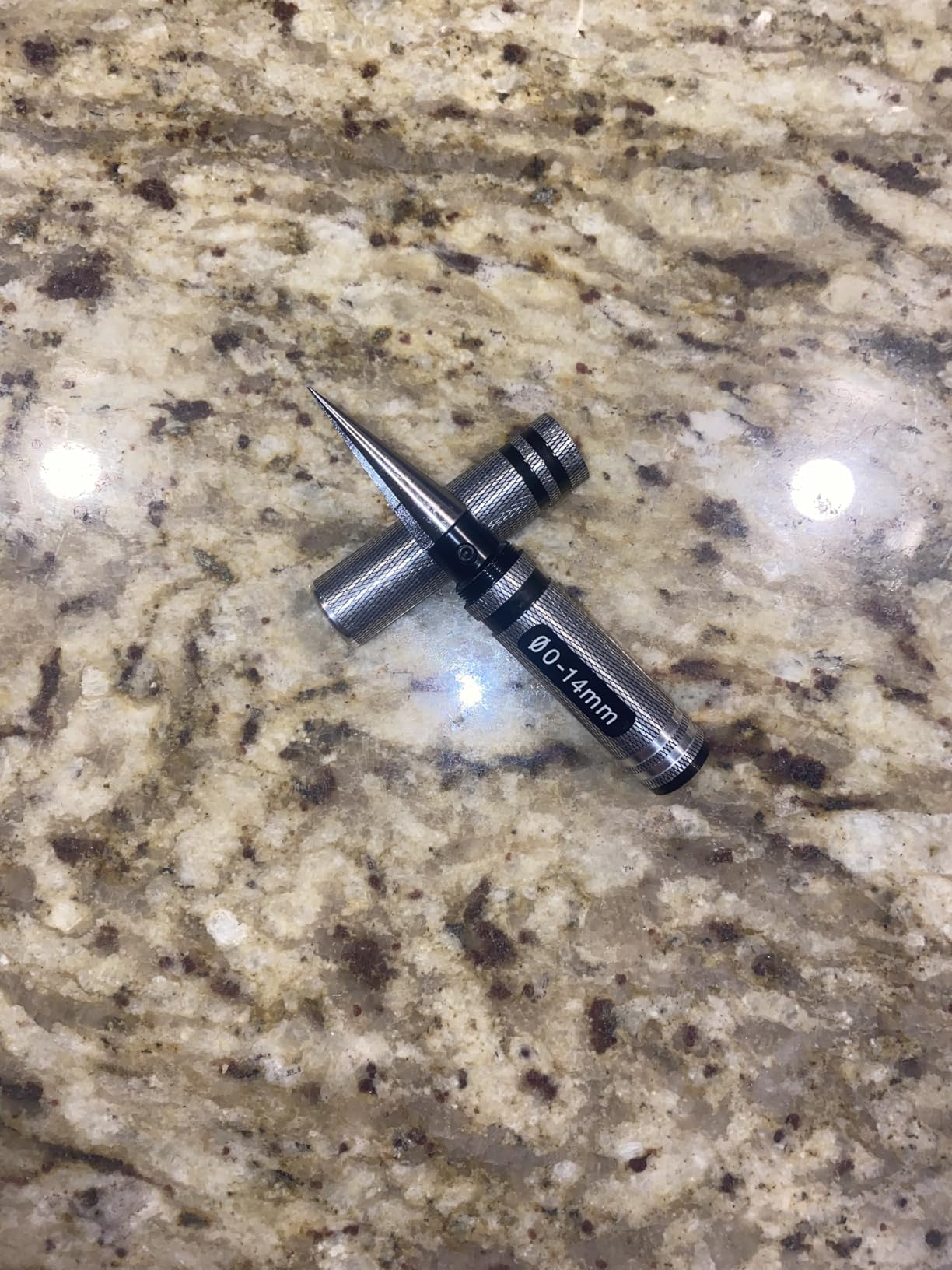 ShareGoo 0-14mm Aluminum Alloy Expanding Hole Puncher Opener Reamer Tools with Protective Sleeve for RC Car Truck Body Shell Connector, Black customer photo 2