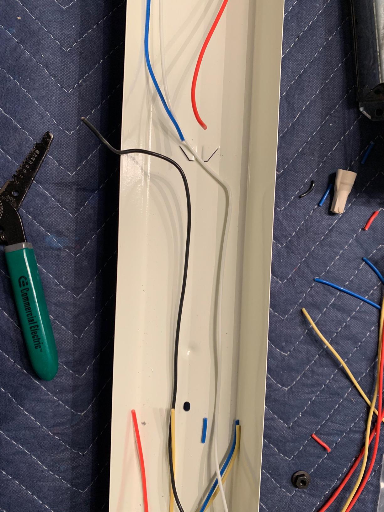PARMIDA 20-Pack 4FT LED T8 Ballast Bypass Type B Light Tube, 18W, UL-Listed for Single-Ended & Dual-Ended Connection, 2200lm, Frosted Lens, T8 T10 T12, UL, FCC - 3000K customer photo 2