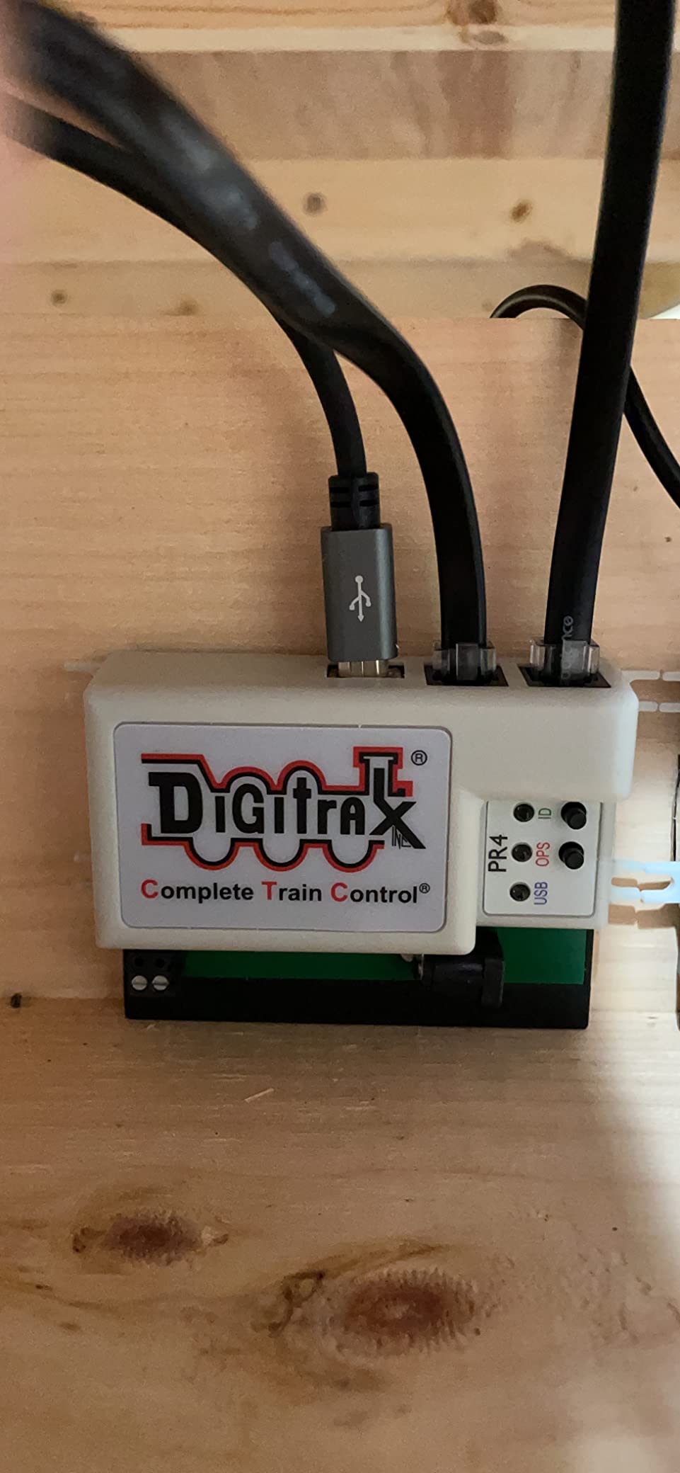Digitrax Inc. USB LocoNet Interface with Decoder Programmer DGTPR4 Power Supplies customer photo 1