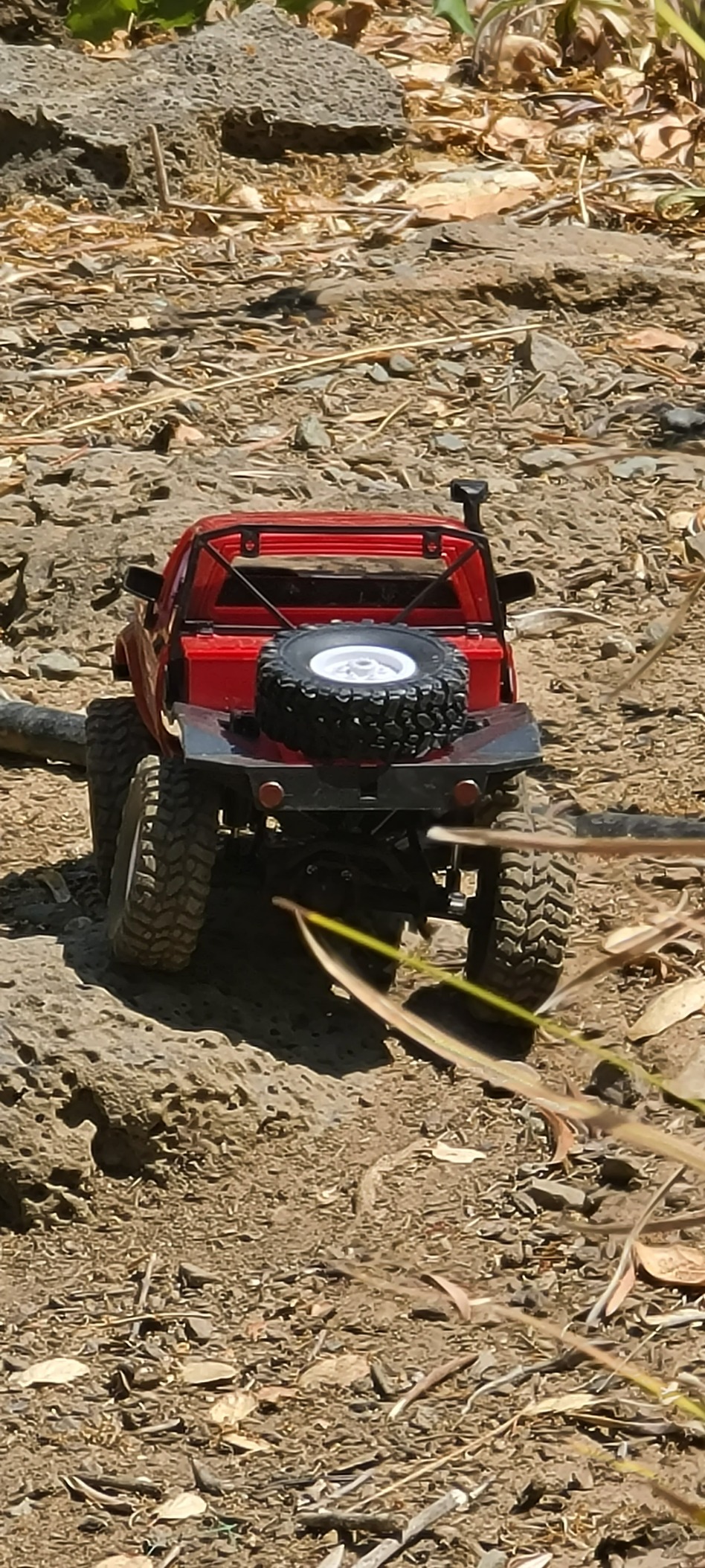 YIKESHU RC Crawler, RC Truck Remote Control Rock Crawler Off-Road Racing Vehicles 1:16 2.4G 2CH 4WD Offroad Semi Trucks All Terrain Car RTR Hobby RC Pickup for Adults customer photo 2