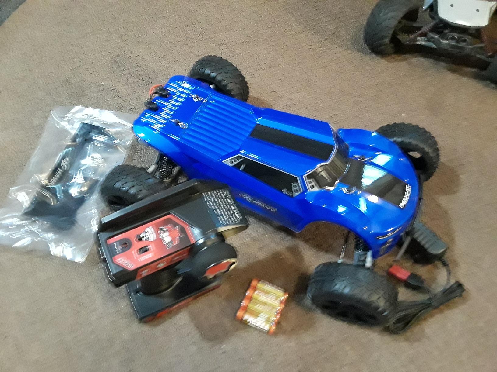Redcat Racing Piranha-TR-10 Truggy (Blue) customer photo 1