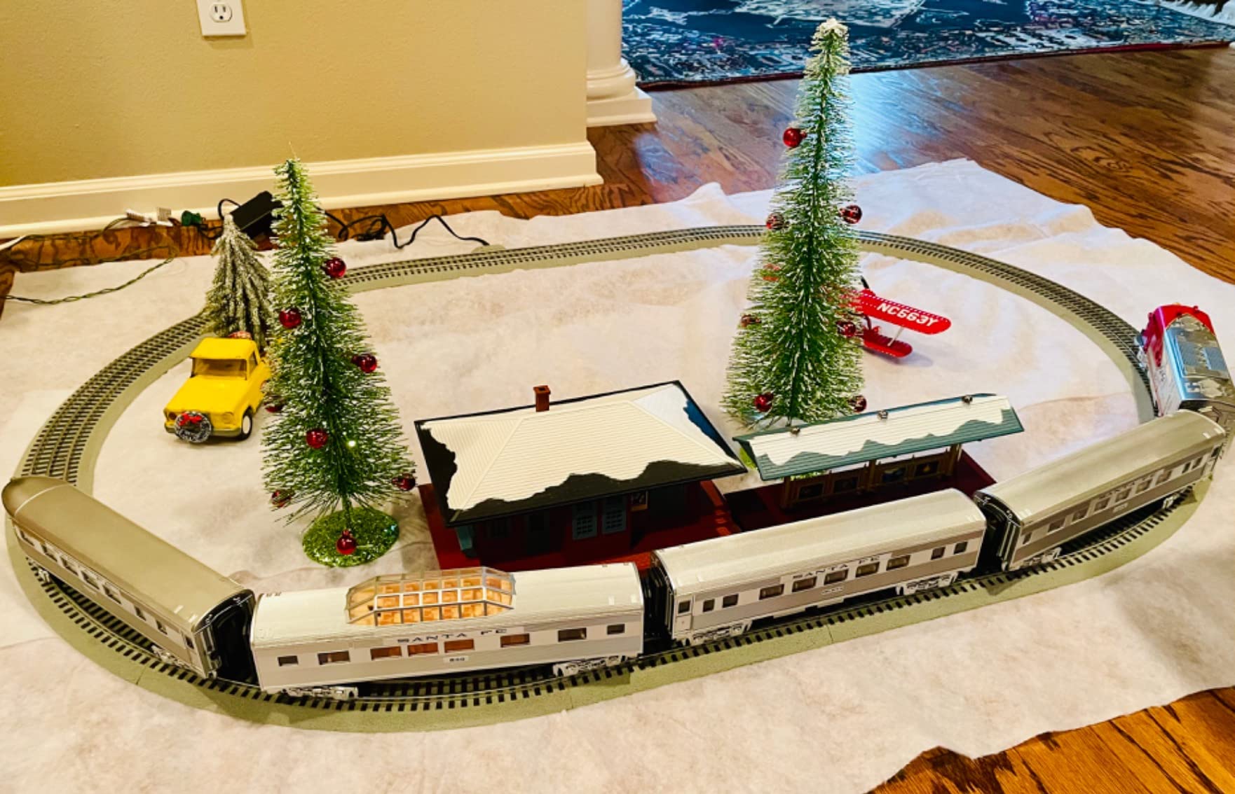 Lionel 684725 Santa Fe Add-On Vista Dome Car, O Gauge, Silver, Gray, Tan, black customer photo 2