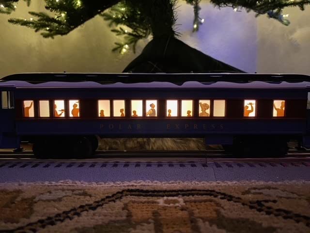 Lionel The Polar Express Hot Chocolate Train Car, O Gauge Model Train Car with Lighted Interior, Operating Couplers, Window Silhouettes & Snow Detail, Ages 14+ customer photo 2