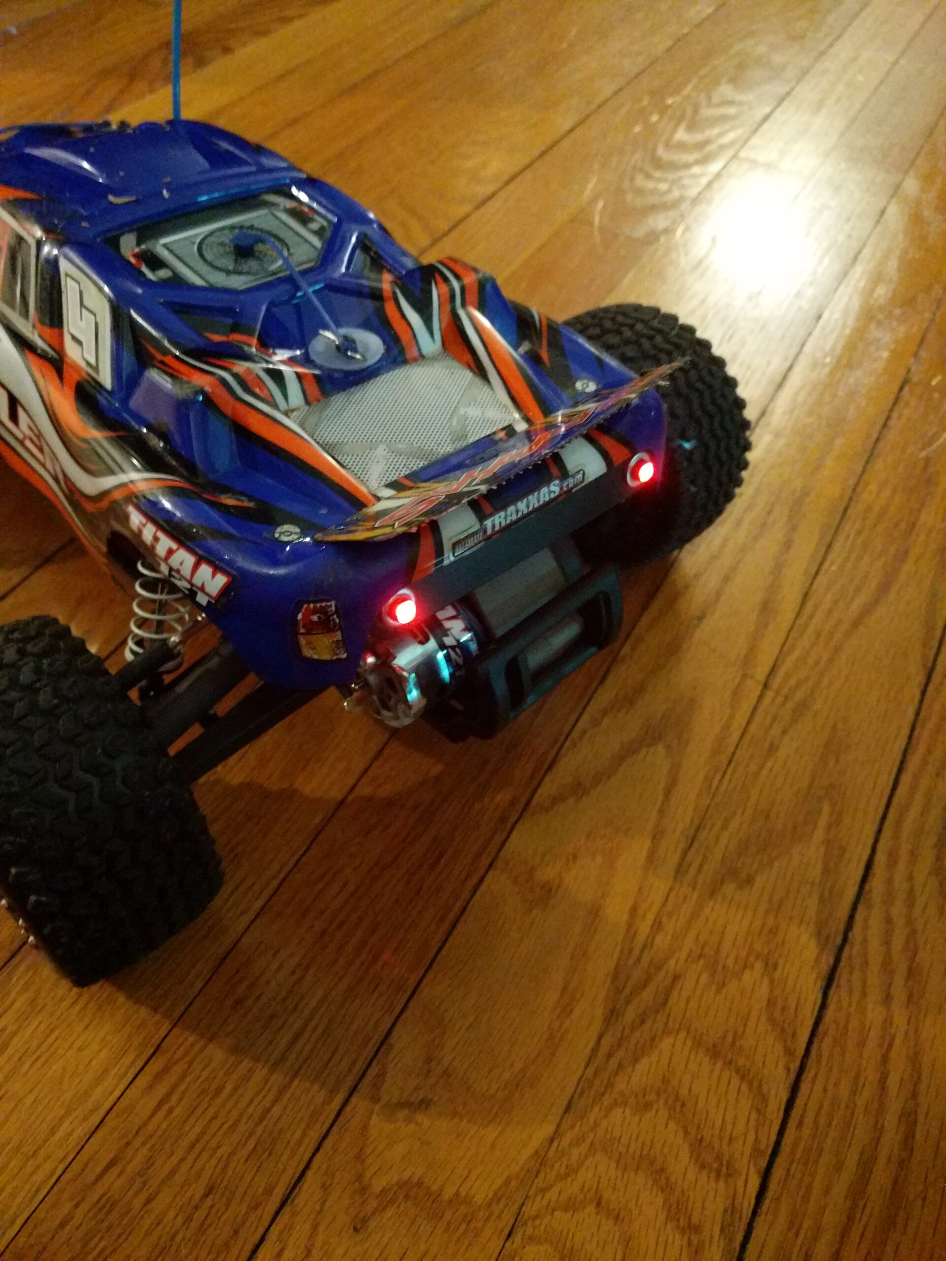 ShareGoo 4LED Light Headlights Taillight Kit Accessories Compatible with Traxxas HSP Tamiya Redcat RC4WD Axial SCX10 1/10 1/12 1/16 RC Car Truck Tank Crawler, 3mm customer photo 1