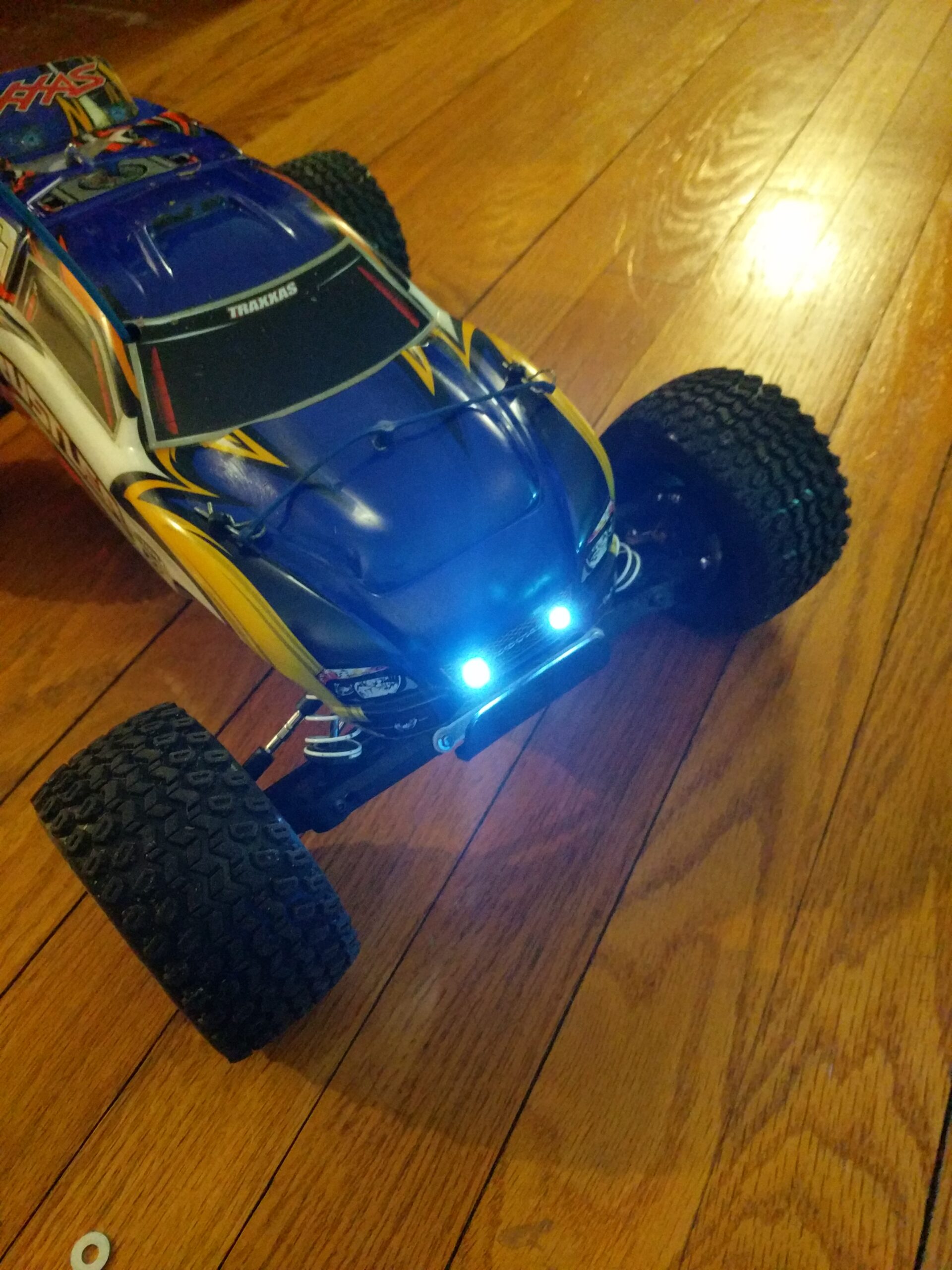 ShareGoo 4LED Light Headlights Taillight Kit Accessories Compatible with Traxxas HSP Tamiya Redcat RC4WD Axial SCX10 1/10 1/12 1/16 RC Car Truck Tank Crawler, 3mm customer photo 2