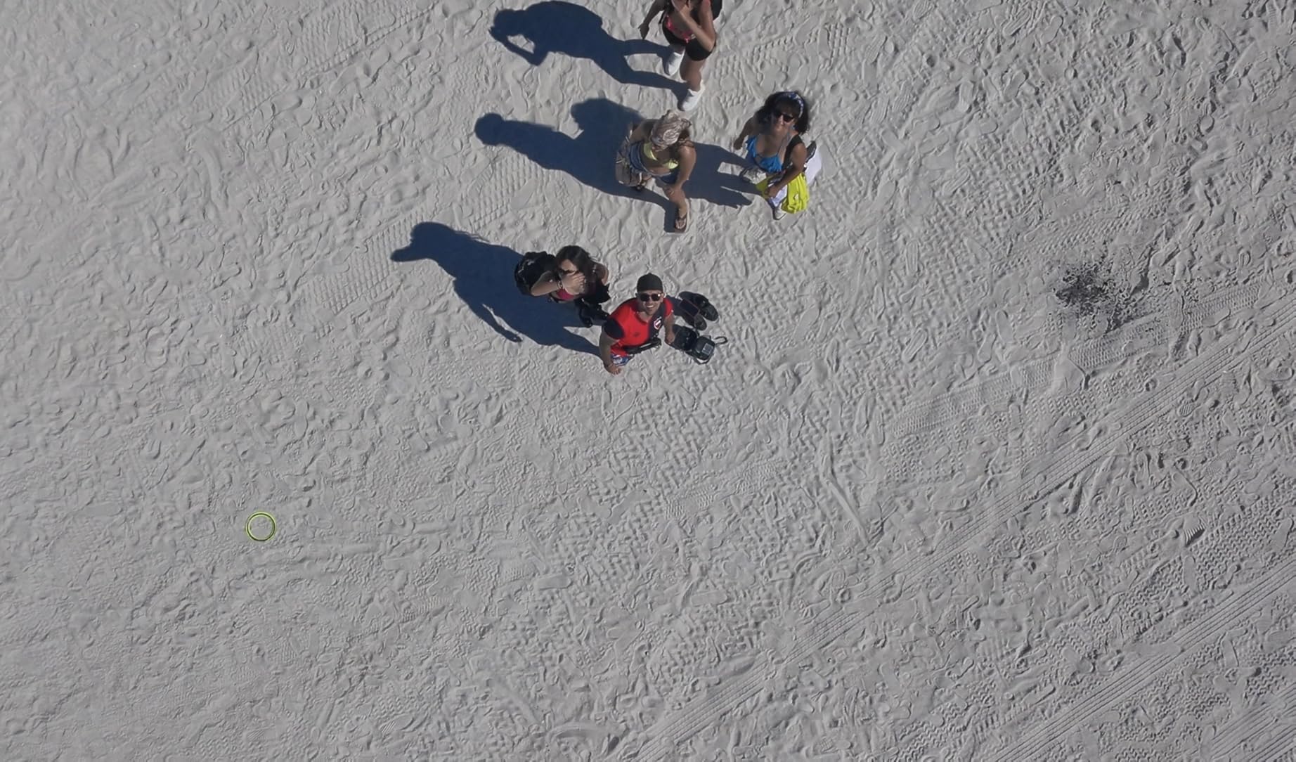 DJI Neo, Mini Drone with 4K UHD Camera for Adults, 135g Self Flying Drone that Follows You, Palm Takeoff, Subject Tracking, QuickShots, Stabilized Video, Built-In Propeller Guard (Controller-Free) customer photo 1