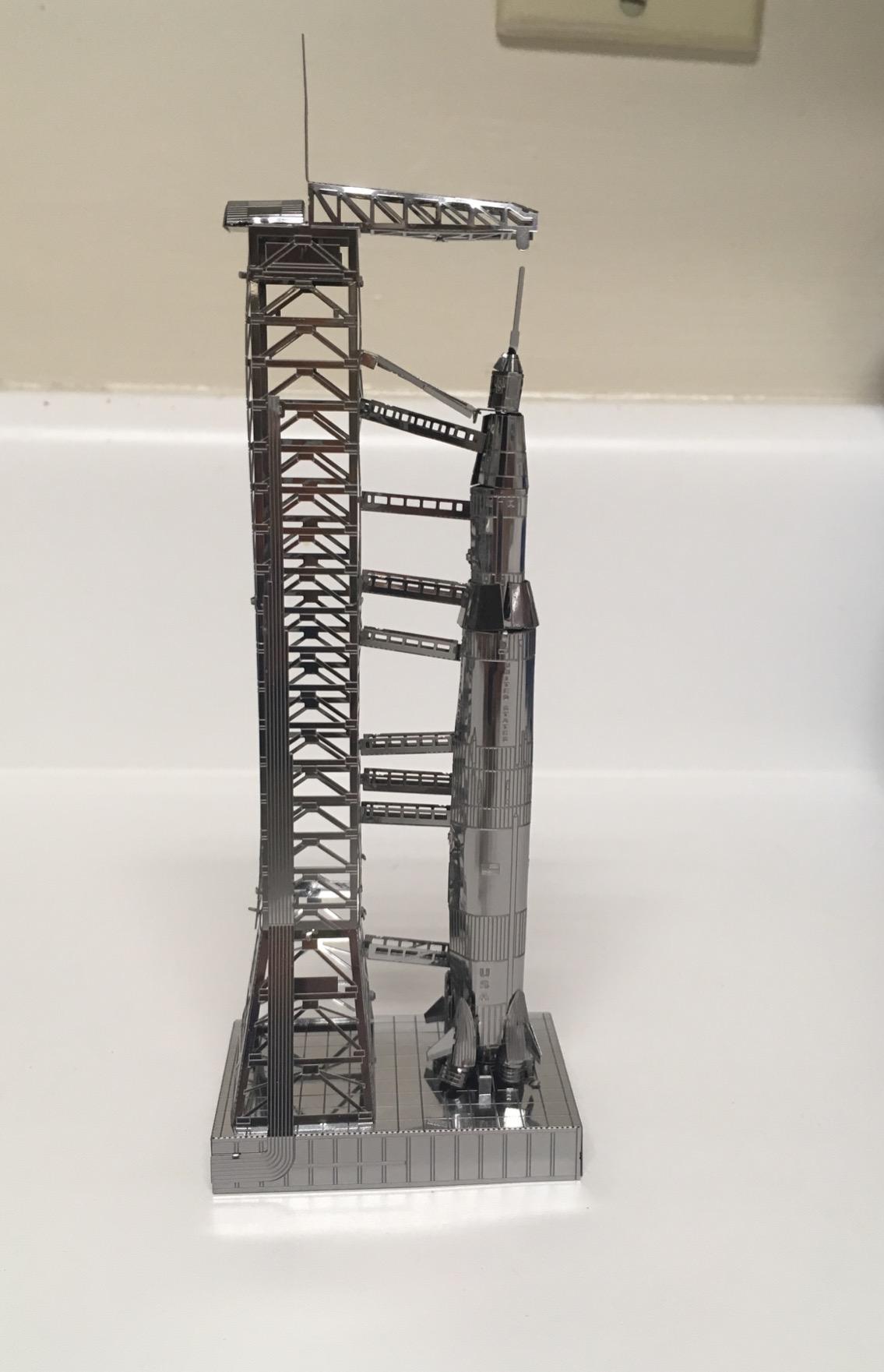 Fascinations Metal Earth Apollo Saturn V with Gantry 3D Metal Model Kit customer photo 1