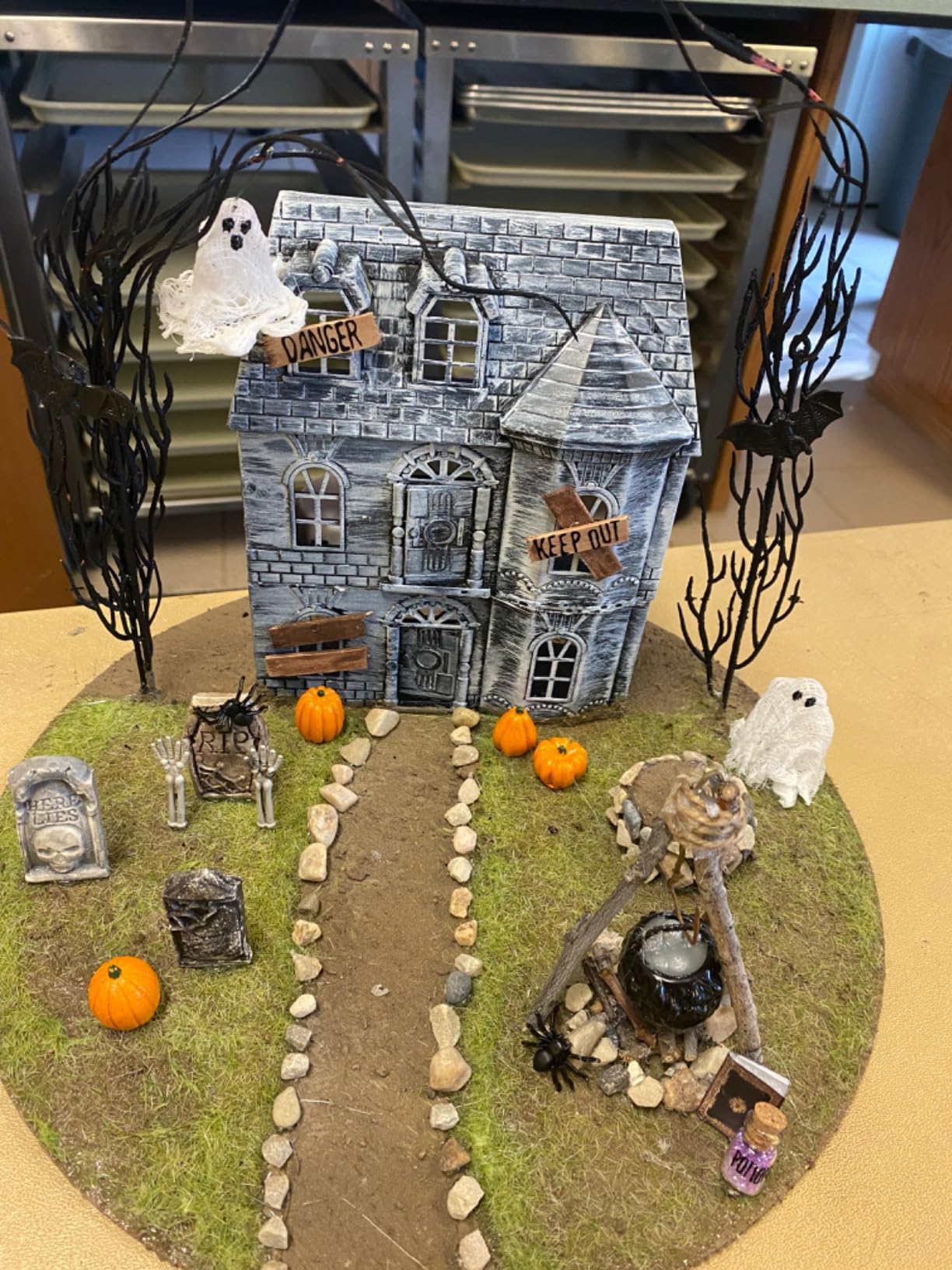 Woodland Scenic Static Grass 4mm-Light Green customer photo 1