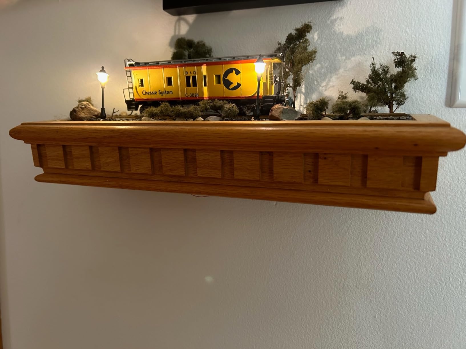 Evemodel LQS21 10PCS Model Railroad Train Lamp Posts Led 6.6cm or 2.6inch Street Light Lamps OO/HO Scale customer photo 1