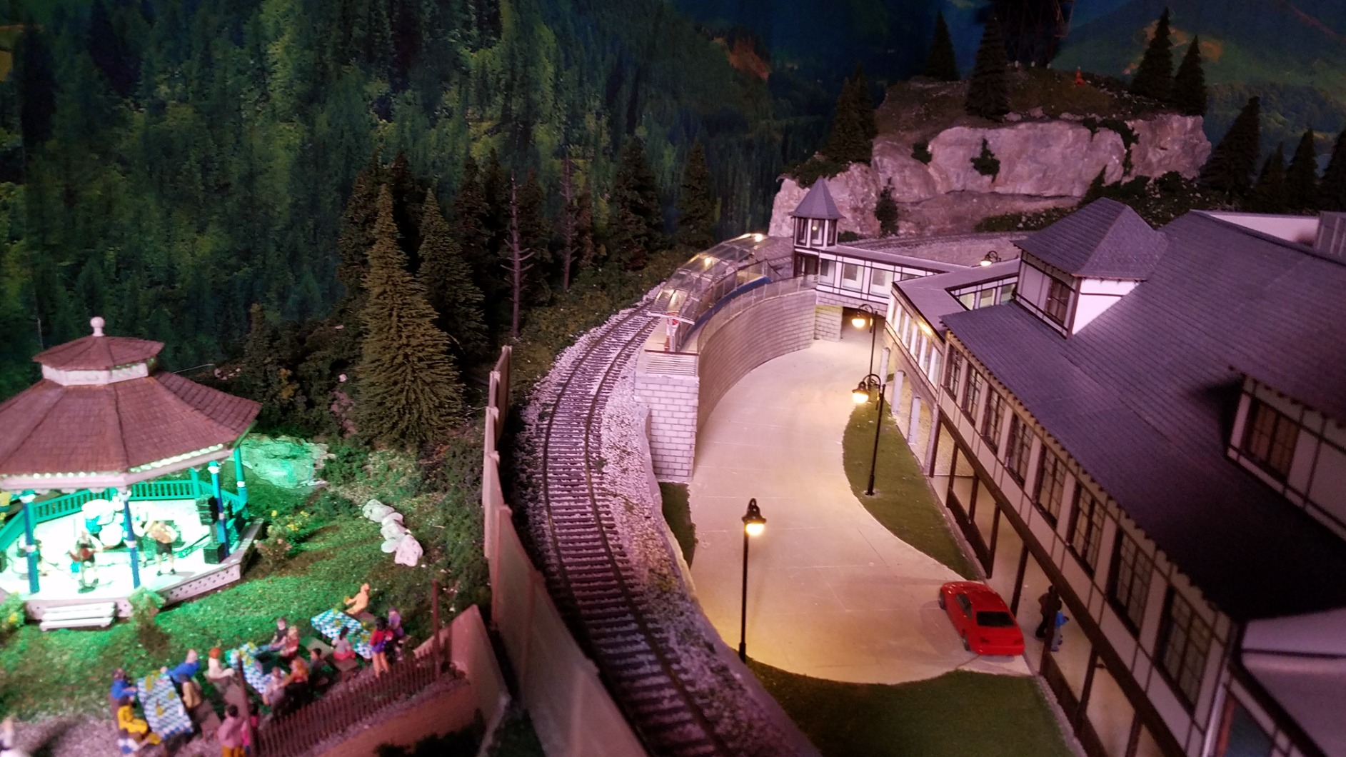 LYM39 10pcs Model Railway Train Lamp Post 6.8cm or 2.68inch Street Lights HO OO Scale LEDs New customer photo 2