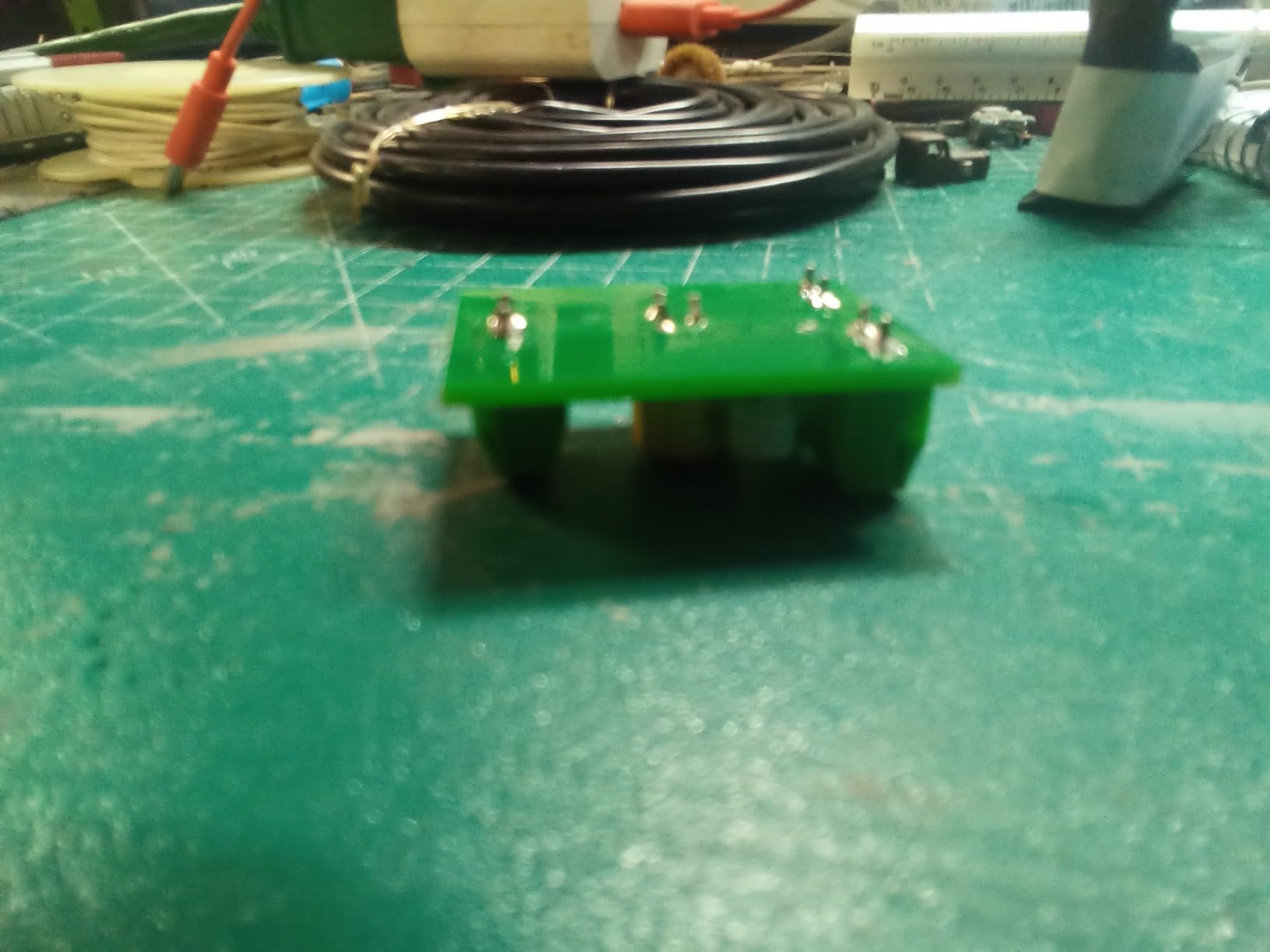 JTD1507RP 1 Set N Scale Railroad Train/Track Crossing Sign 2 Heads LED Made + Circuit Board Flasher-Flashing Red Train Stop Signal Lights customer photo 1