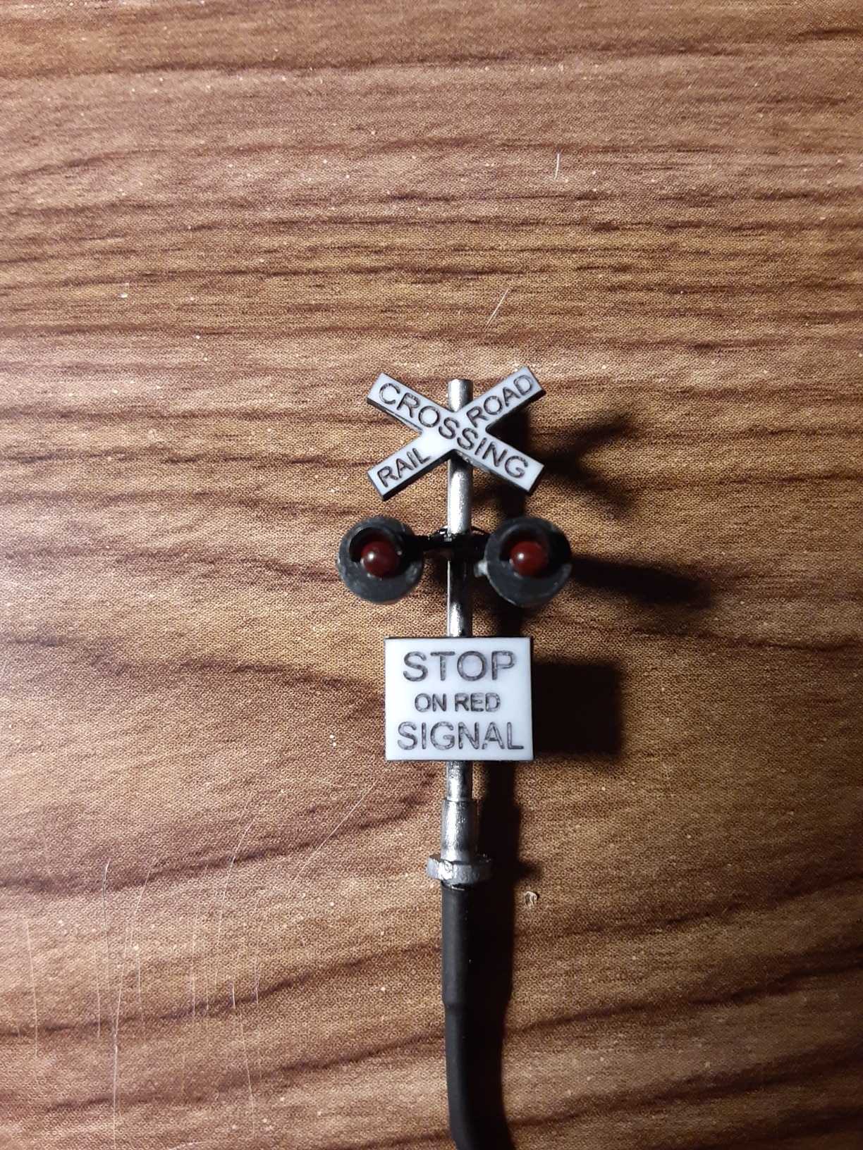 JTD1507RP 1 Set N Scale Railroad Train/Track Crossing Sign 2 Heads LED Made + Circuit Board Flasher-Flashing Red Train Stop Signal Lights customer photo 2