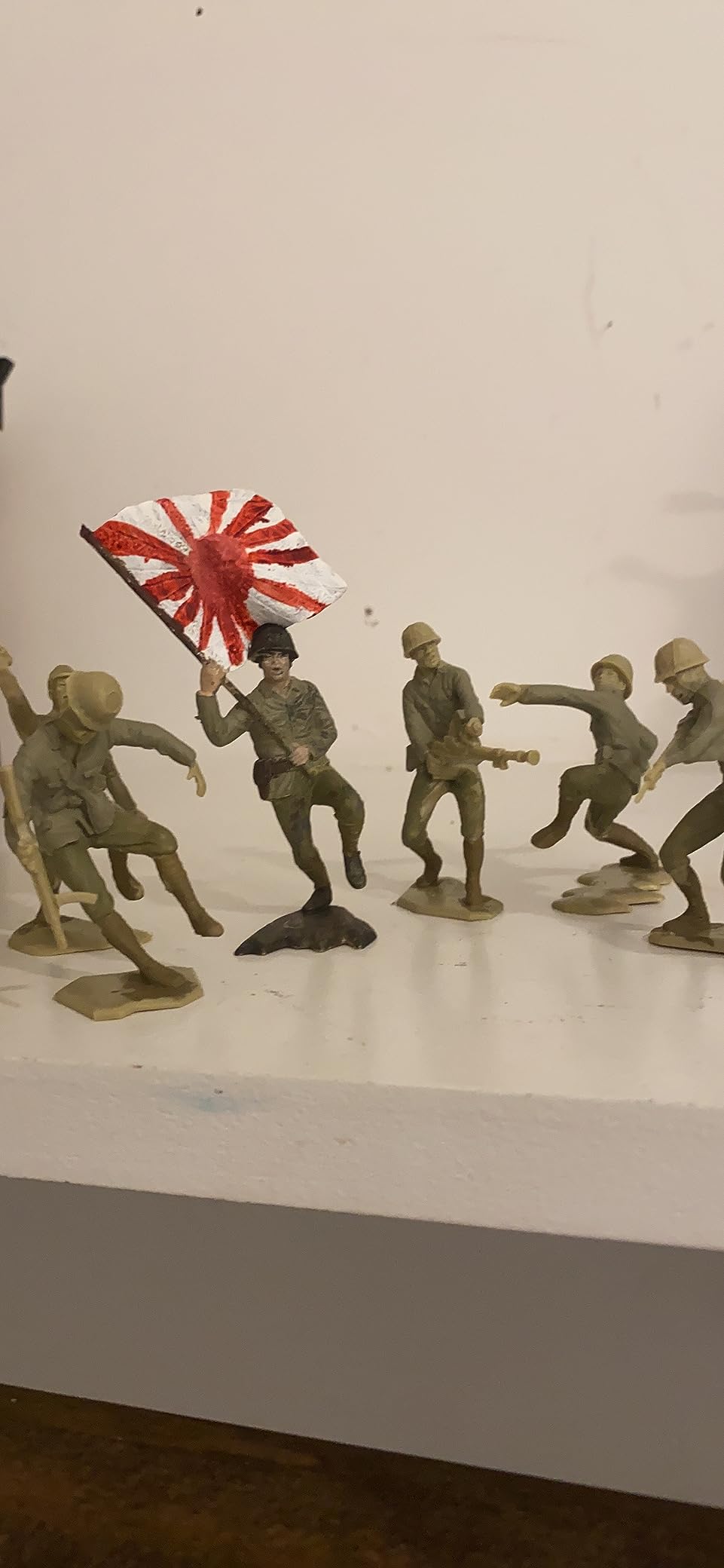 BMC Classic Marx Japanese Plastic Army Men - 32pc WW2 Soldier Figures Made in USA customer photo 1