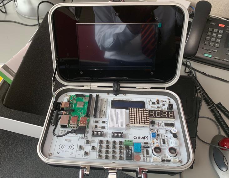 ELECROW for Raspberry Pi 5 8GB Kit, with Pi 5 8GB Single Board Computer, Crowpi Pi 5 Case Kit with 9inch Display, Compatible with Raspberry Pi 5 Learning Programming Kit with Sensors customer photo 2