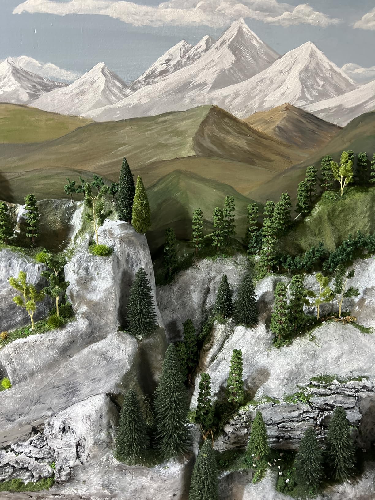 S0804 40pcs Dark Green Pine Model Cedar Trees 2.05-4.96 inch (52-126 mm) for Model Railroad Scenery Landscape Layout HO OO Scale New customer photo 2