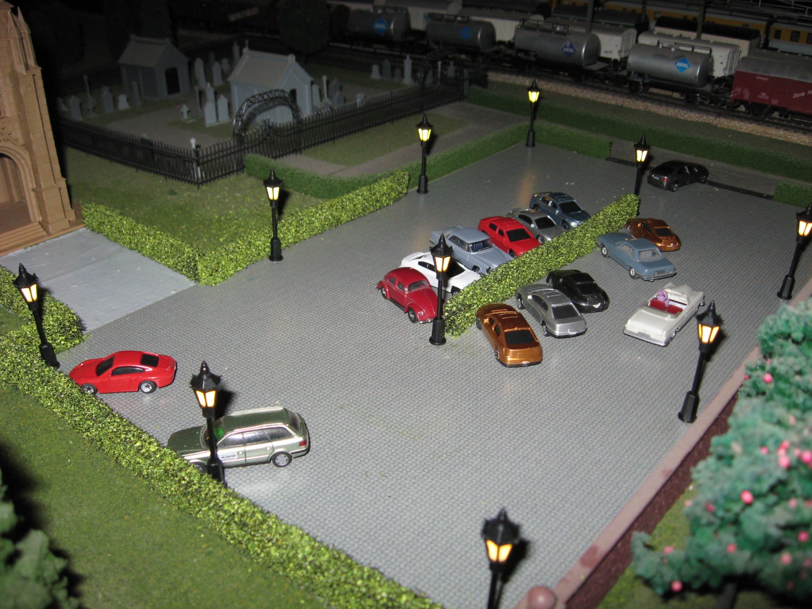 Amagogo 20pcs 1/100 3V HO Scale Miniature Street Lights Railway Train LED Lamp Post Single Head Garden Landscape Decoration for Diorama Sand Table customer photo 2