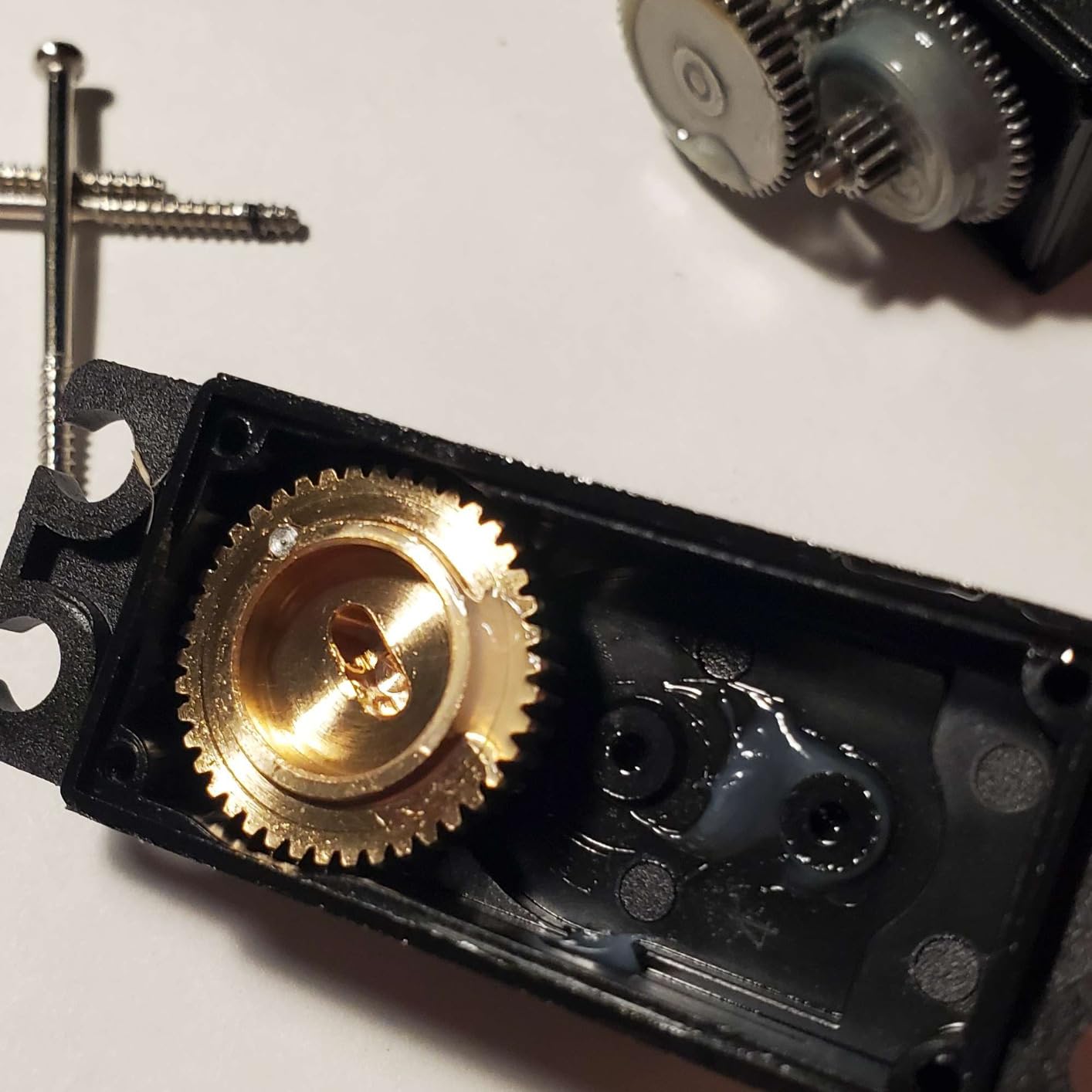 4-Pack Servo Motor MG995 Control Angle180 Metal Gear Servo 13KG Digital High Speed Torque Servo Motor for DIY Smart Robot Toys RC Toy Car Model Helicopter RC Boat customer photo 2