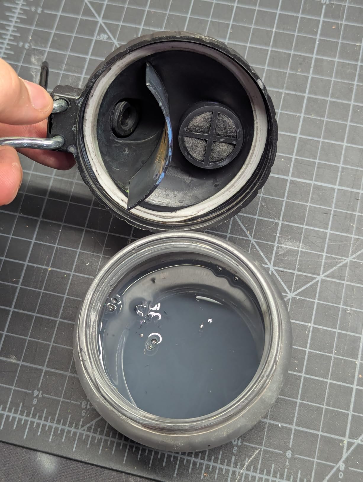 4 Set Airbrush Cleaning Kit Airbrush Cleaning Pot with Air Filter Mat and Holder,Nozzle Cleaning Needle,5pcs Brushes Set,5pcs Dredging Needles Kit customer photo 1