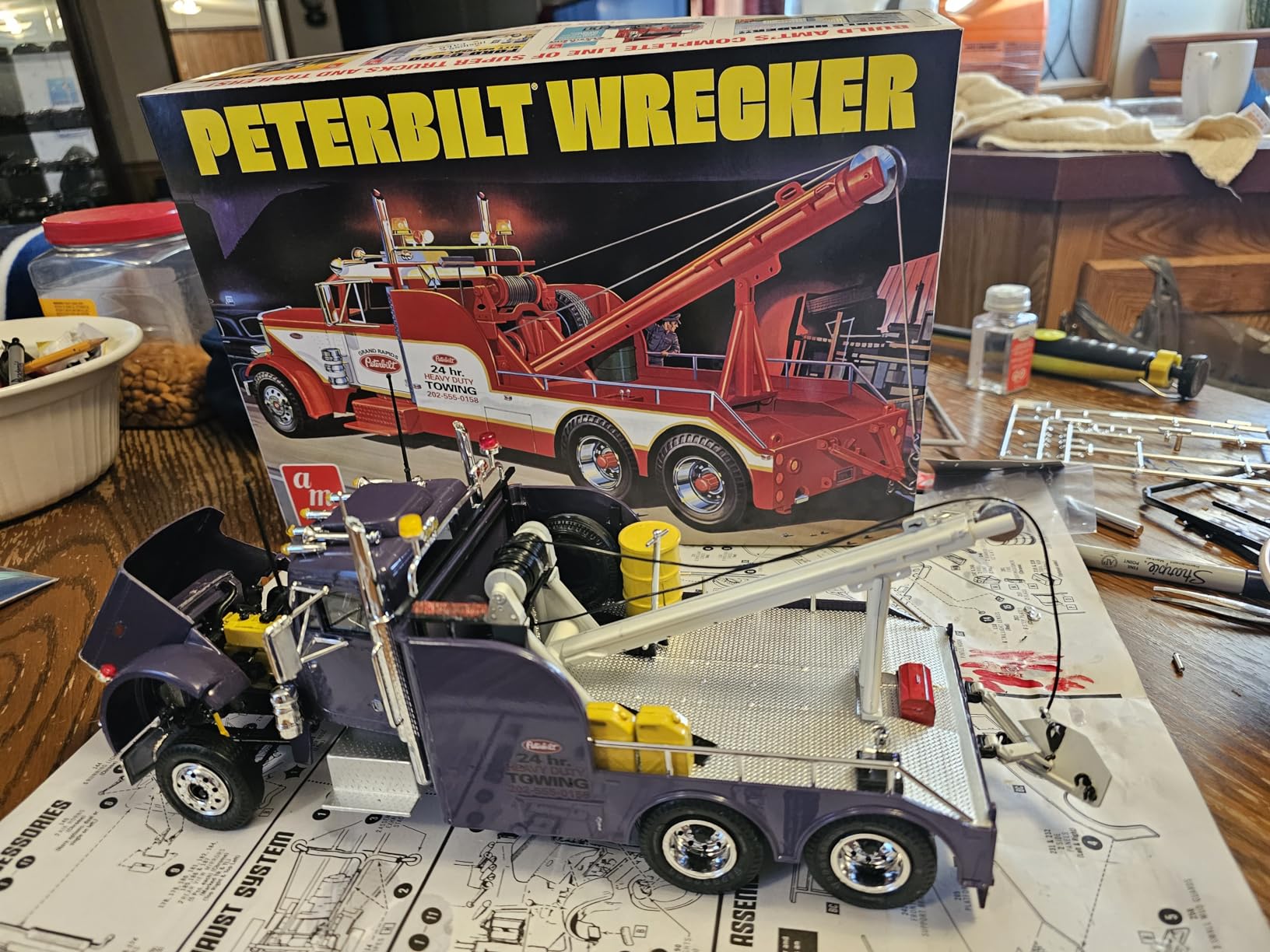 AMT Peterbilt 359 Wrecker Model Kit 1:25 Scale customer photo 2