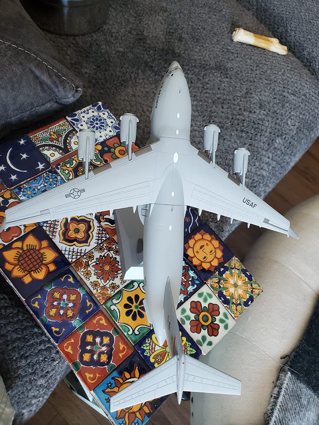 HANGHANG 1/200 Scale US Air Force C-17 Global Overlord Strategic Transport Aircraft Alloy Aircraft Attack Plane Metal Fighter Military Model Fairchild Republic Diecast Plane Model for Collection customer photo 2