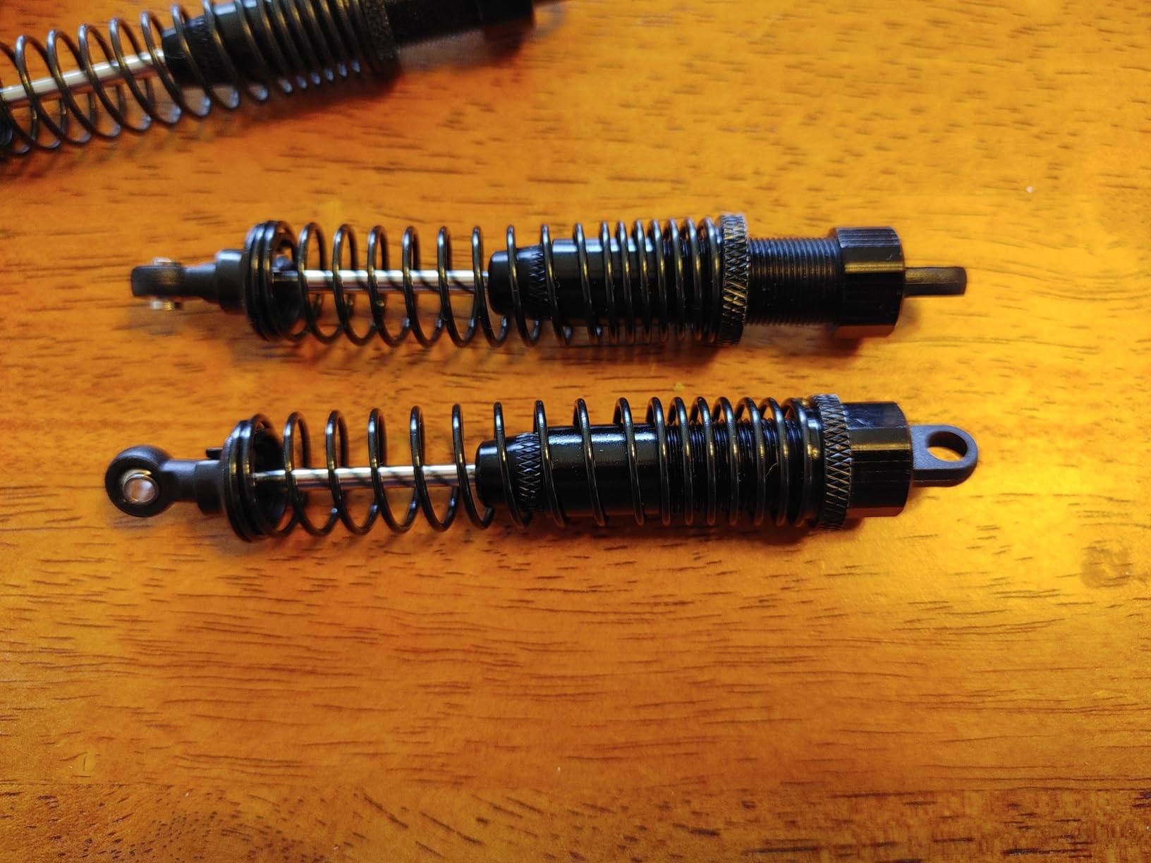 4PCS Front Rear Shock Absorber,98mm Adjustable Assembled RC Damper Suspension Aluminum for RC Cars 1/10 Redcat HSP 94166 94106 94107 94155 94170 Buggy Truck Crawler Upgraded Hop-up Parts customer photo 1