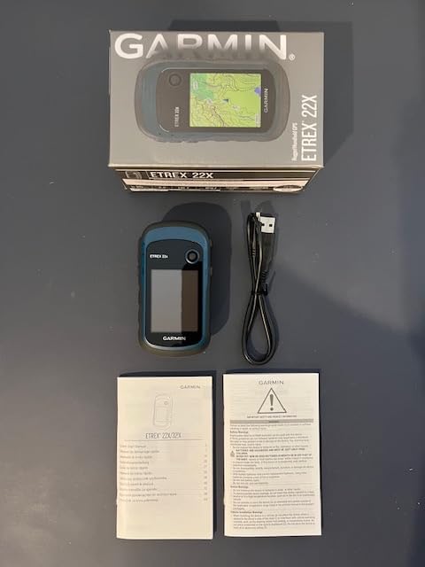 Garmin eTrex 22x, Rugged Handheld GPS Navigator, Black/Navy customer photo 2