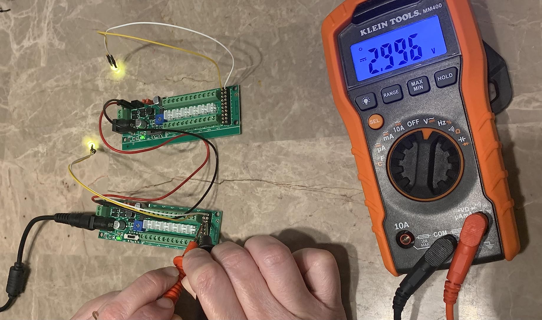 Evemodel PCB012 Power Distribution Board Self-Adapt Distributor HO N O LED Street Light Hub customer photo 1
