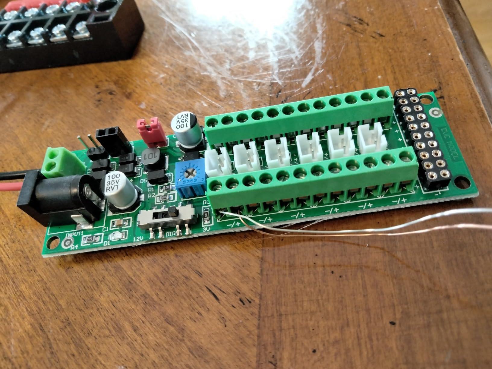 Evemodel PCB012 Power Distribution Board Self-Adapt Distributor HO N O LED Street Light Hub customer photo 4
