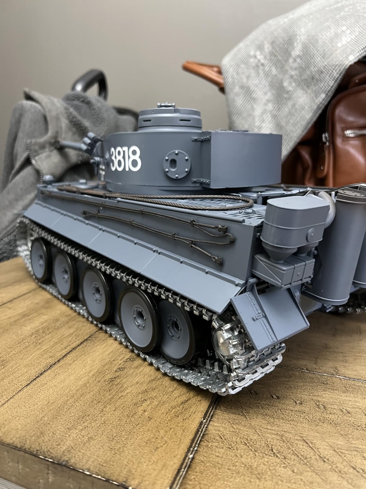Heng Long Toucan RC Hobby US in Stock Upgraded 1/16 German Tiger I Rc Tank 3818 Upgraded Metal Tracks Driving Wheels customer photo 4