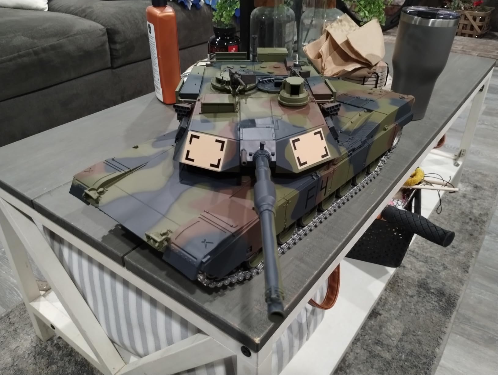 Modified Edition 1/16 2.4ghz Remote Control US M1A2 Abrams Tank Camouflage Color(360-Degree Rotating Turret)(Steel Gear Gearbox)(3800mah Battery)(Metal Tracks &Sprocket Wheel & Idle Wheel) customer photo 1