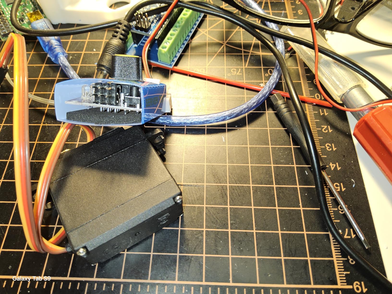 HiLetgo 3pcs RC Servo Tester 3CH Digital Multi ECS Consistency Speed Controller Checker Adjustment Steering Gear Tester CCPM Master for RC Helicopter Car Boat customer photo 1