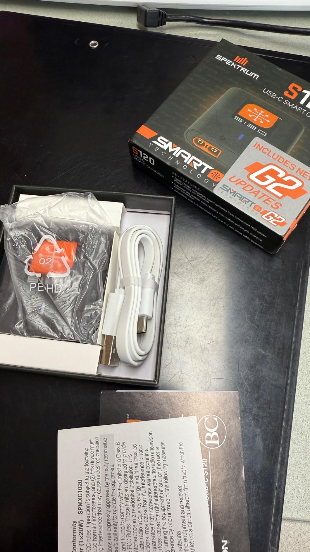 Spektrum S120 USB-C Smart Charger 1x20W, SPMXC1020 customer photo 1