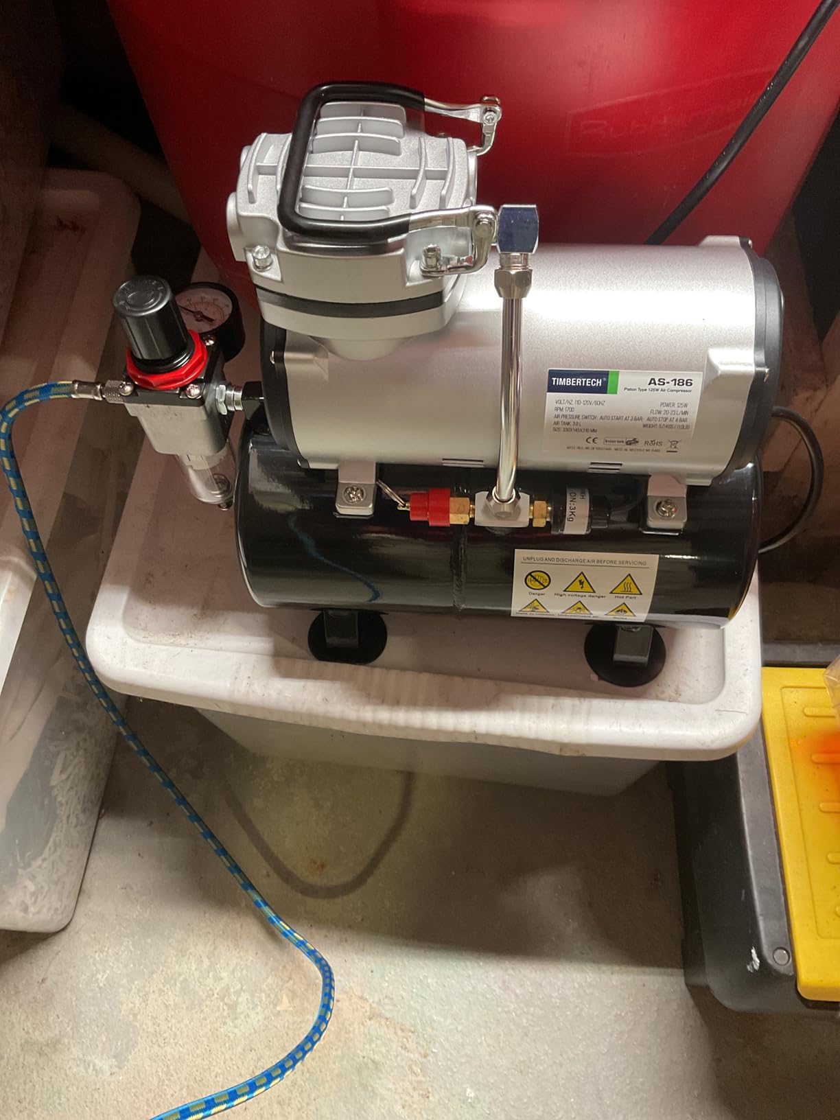 Timbertech Airbrush Compressor, High-performance Single-Piston Oil-free Mini Compressor AS186 with 3L Tank, Regulator, Moisture Trap for Hobby, Cake Decoration, Tattoo, Automotive Graphic, Make-up customer photo 1