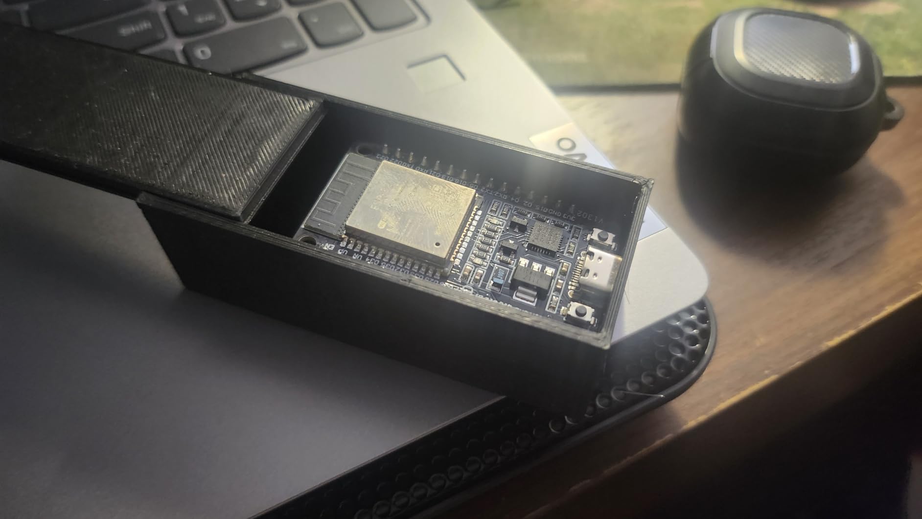 ESP-WROOM-32 ESP32 ESP-32S Development Board 2.4GHz Dual-Mode WiFi + Bluetooth Dual Cores Microcontroller Processor Integrated with Antenna RF AMP Filter AP STA Compatible with Arduino IDE (1 PCS) customer photo 1